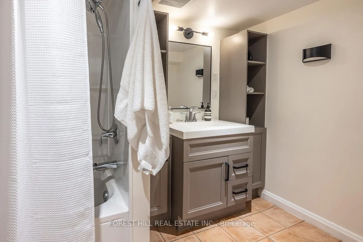 Photo 6 of 605 Craven Road, Toronto, Greenwood-Coxwell — HOMEH