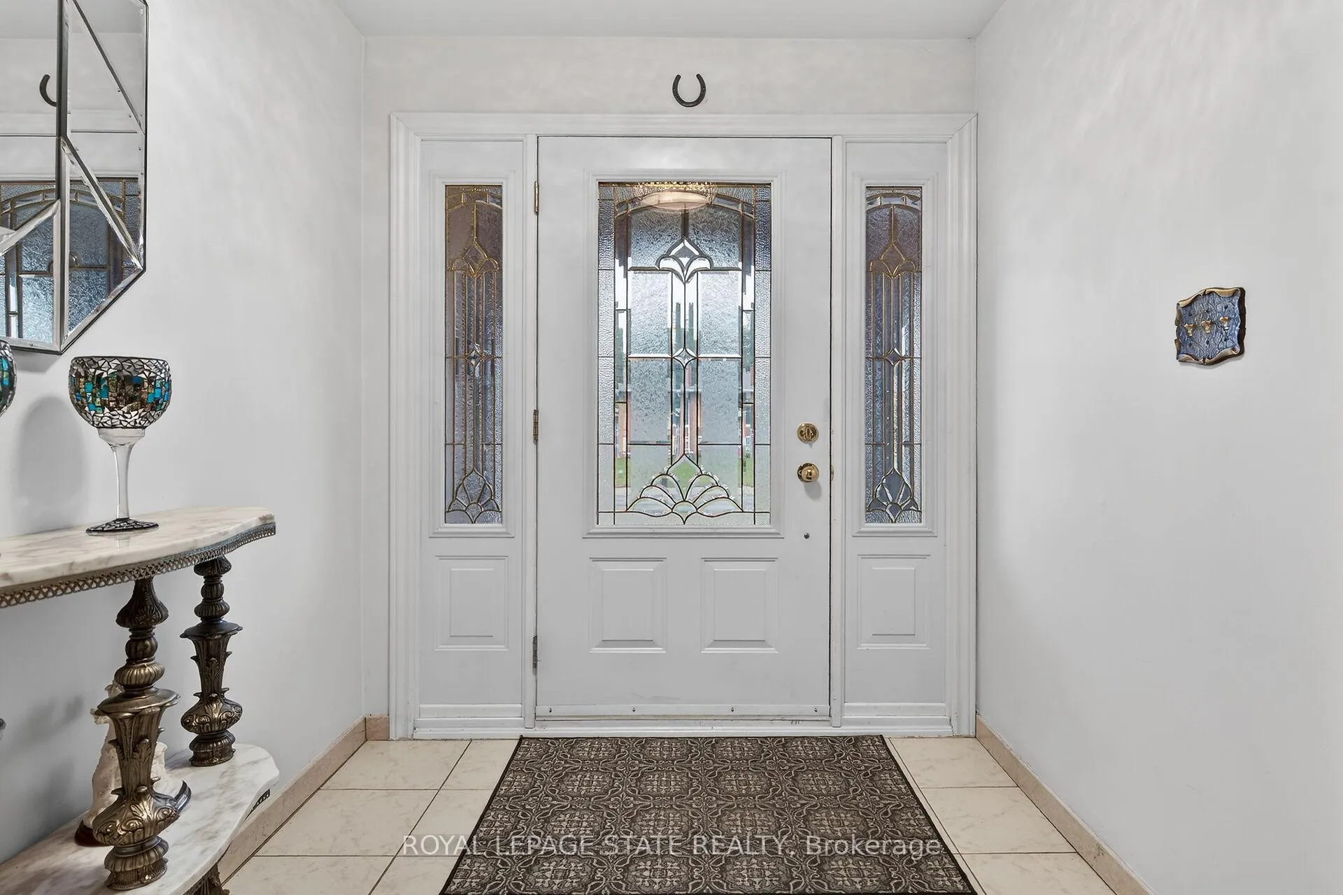 Photo 7 of 15 Fairington Crescent, Hamilton, Kentley — HOMEH