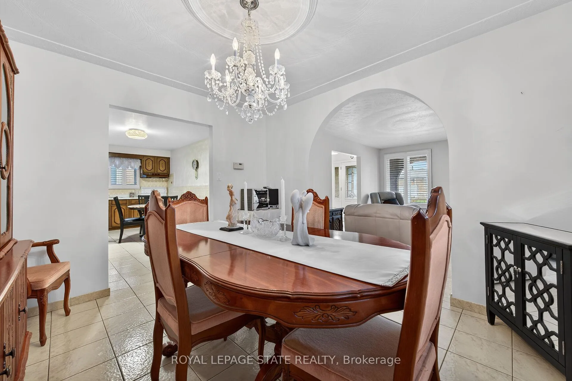 Photo 18 of 15 Fairington Crescent, Hamilton, Kentley — HOMEH