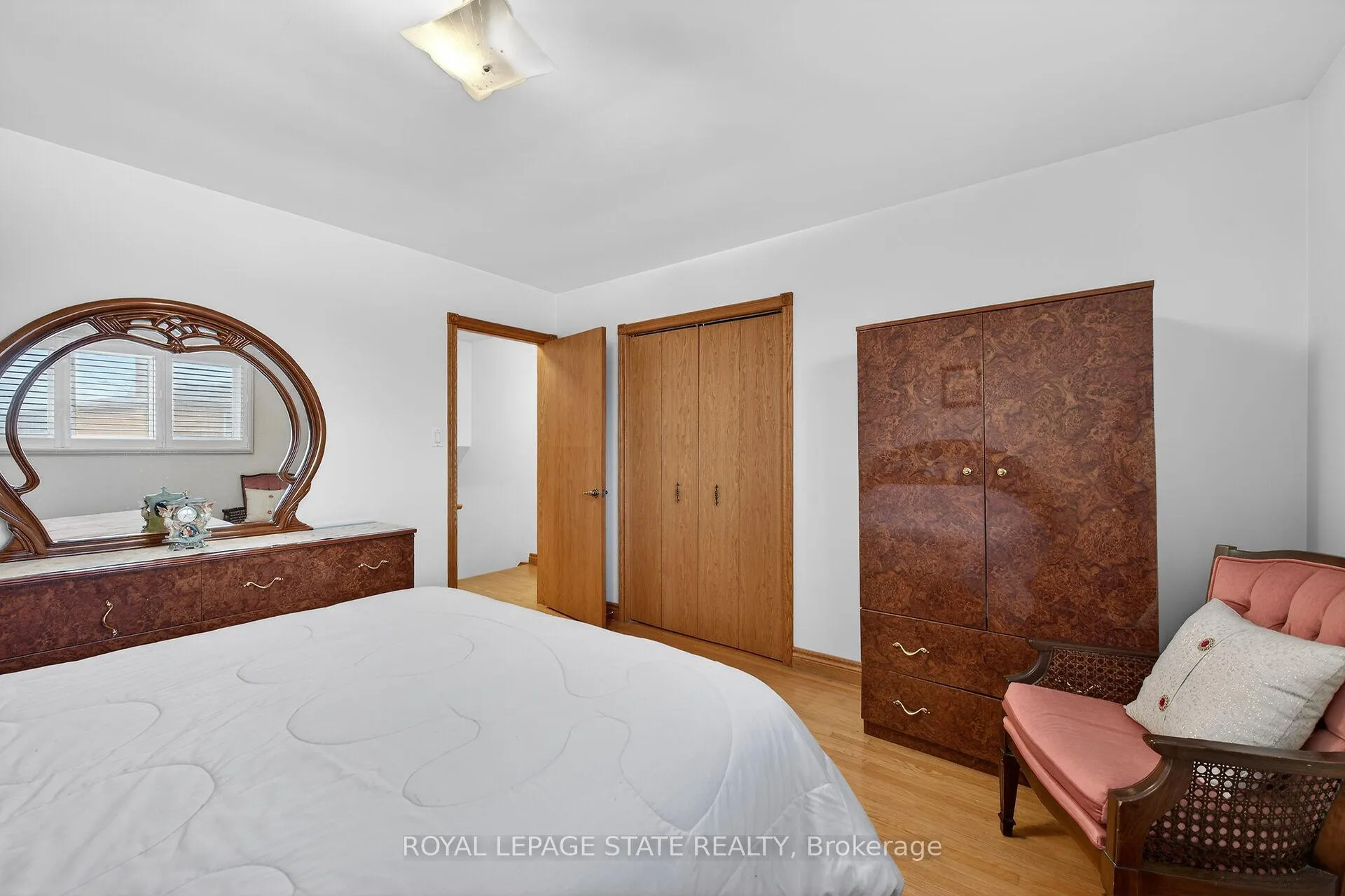 Photo 27 of 15 Fairington Crescent, Hamilton, Kentley — HOMEH