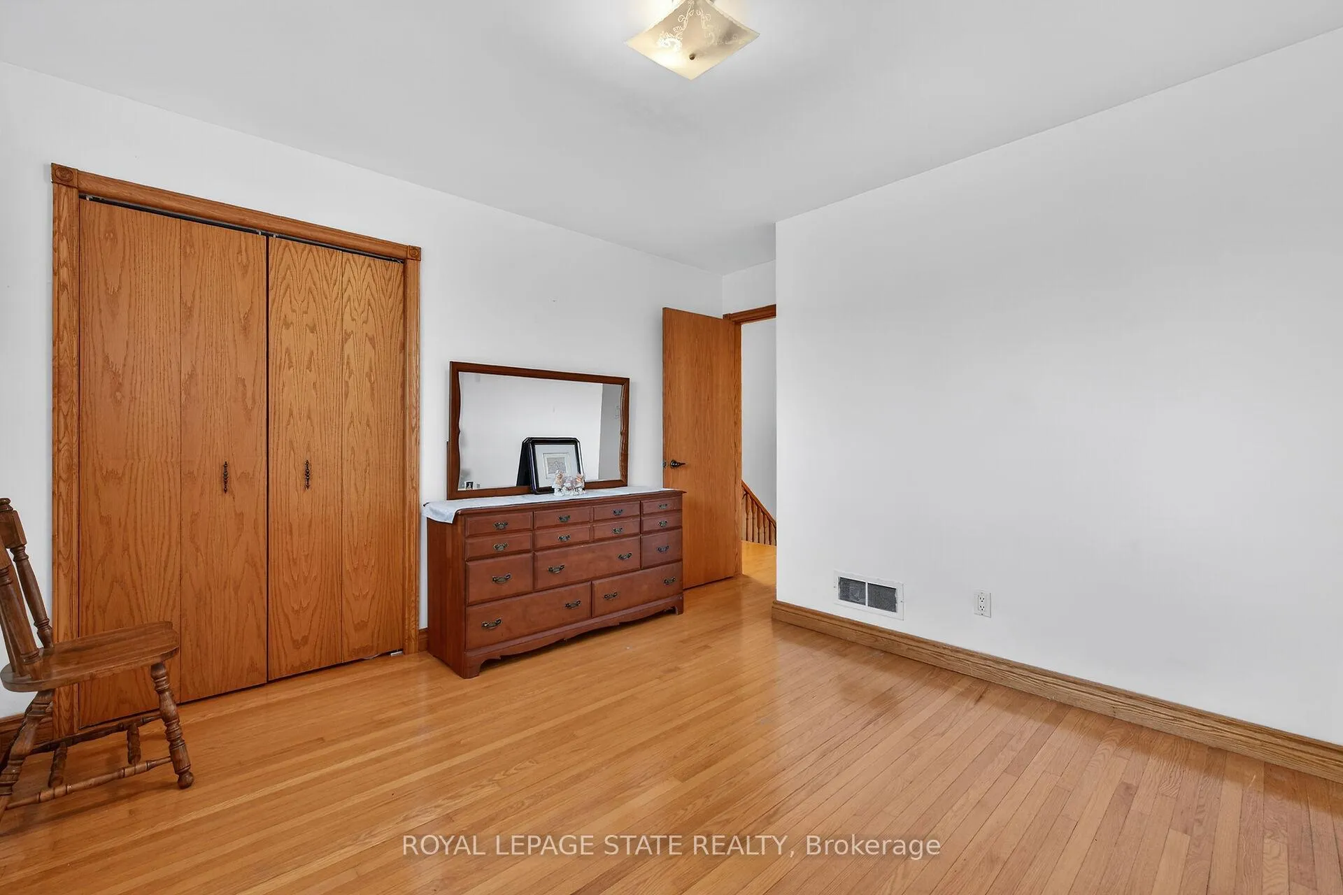 Photo 29 of 15 Fairington Crescent, Hamilton, Kentley — HOMEH