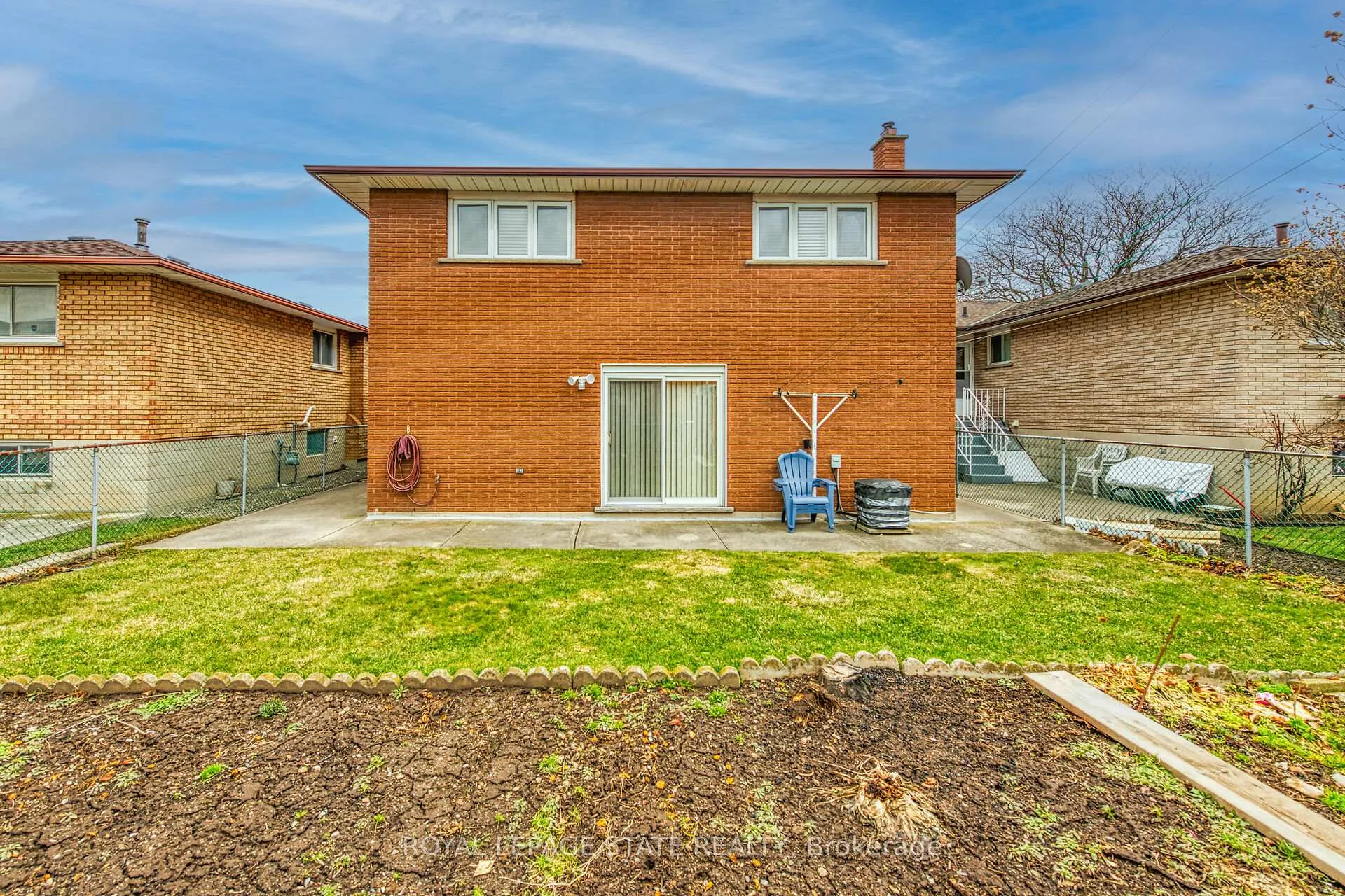 Photo 48 of 15 Fairington Crescent, Hamilton, Kentley — HOMEH
