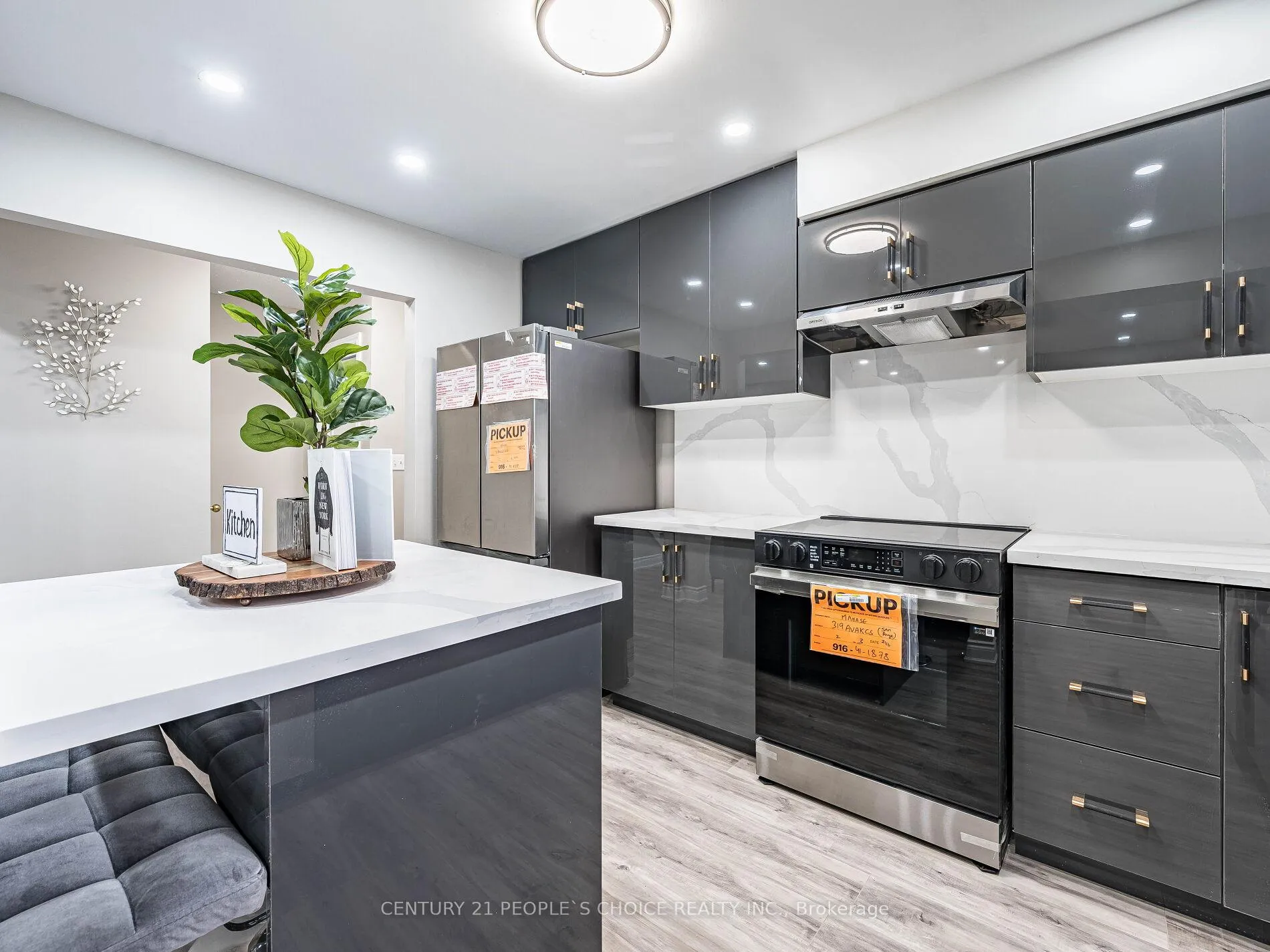 Photo 2 of Unit 25, 506 Normandy Street, Oshawa, Central — HOMEH