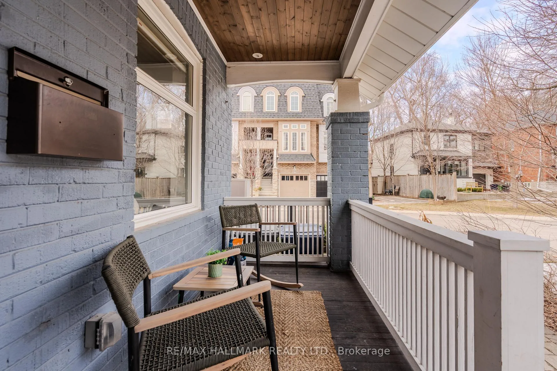 Photo 3 of 27 Maughan Crescent, Toronto, Woodbine Corridor — HOMEH