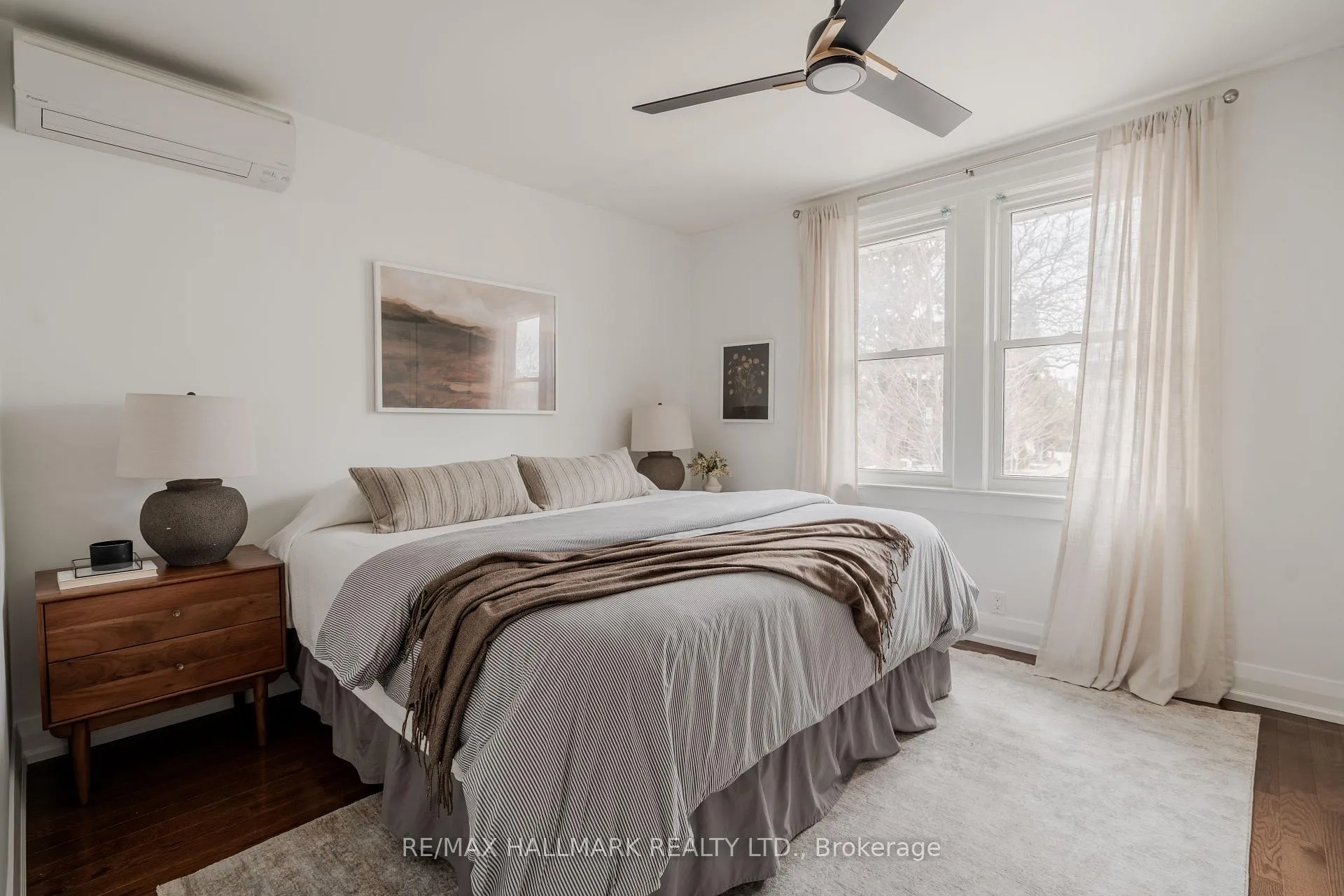 Photo 24 of 27 Maughan Crescent, Toronto, Woodbine Corridor — HOMEH