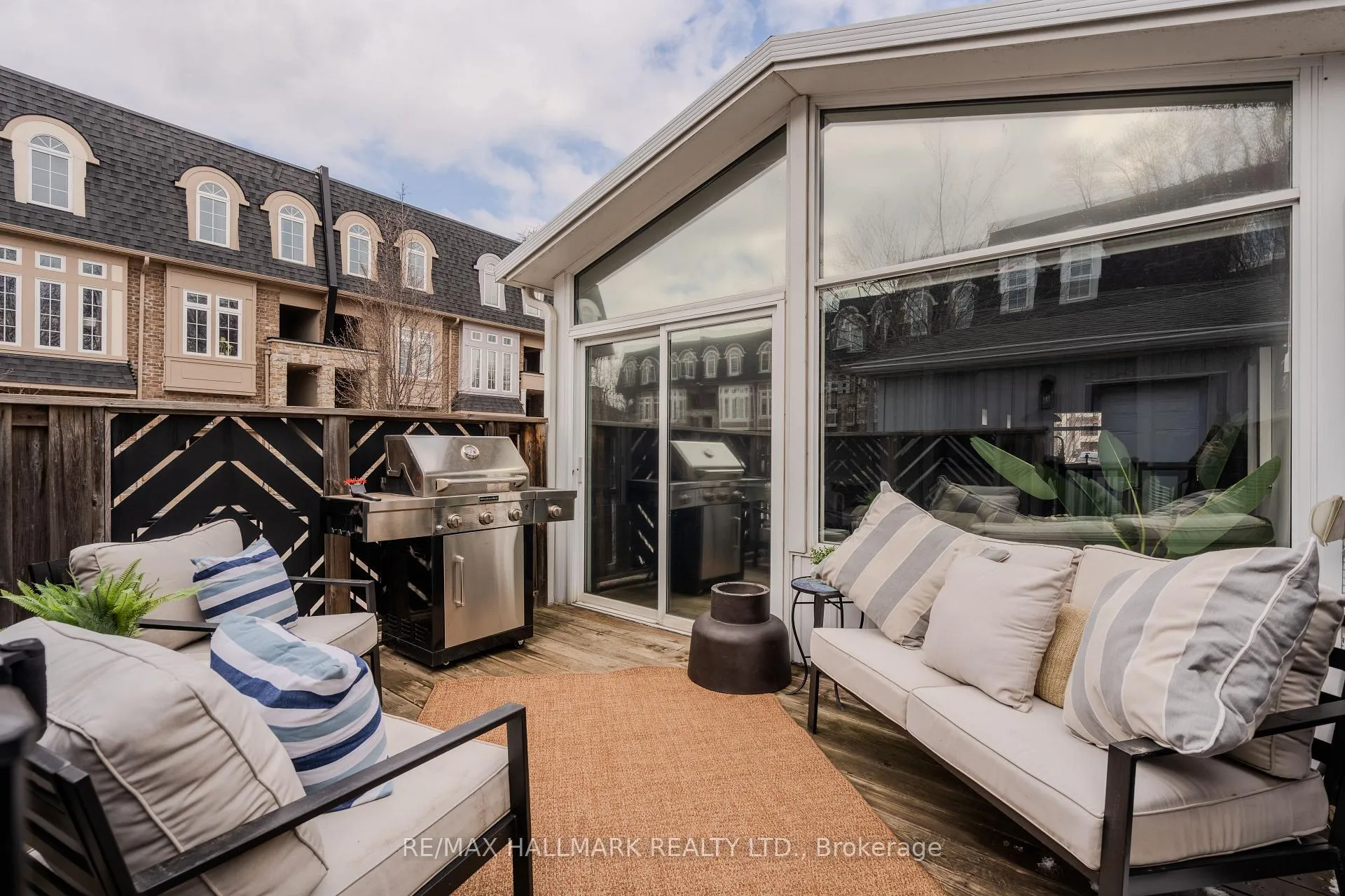 Photo 41 of 27 Maughan Crescent, Toronto, Woodbine Corridor — HOMEH