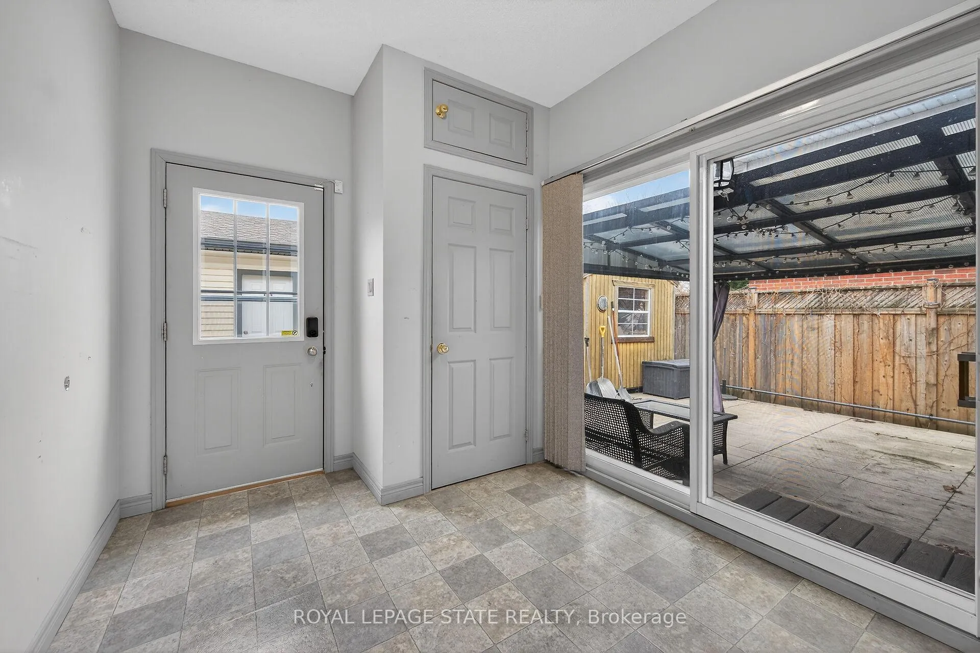Photo 28 of 19 Burfield Avenue, Hamilton, Huntington — HOMEH