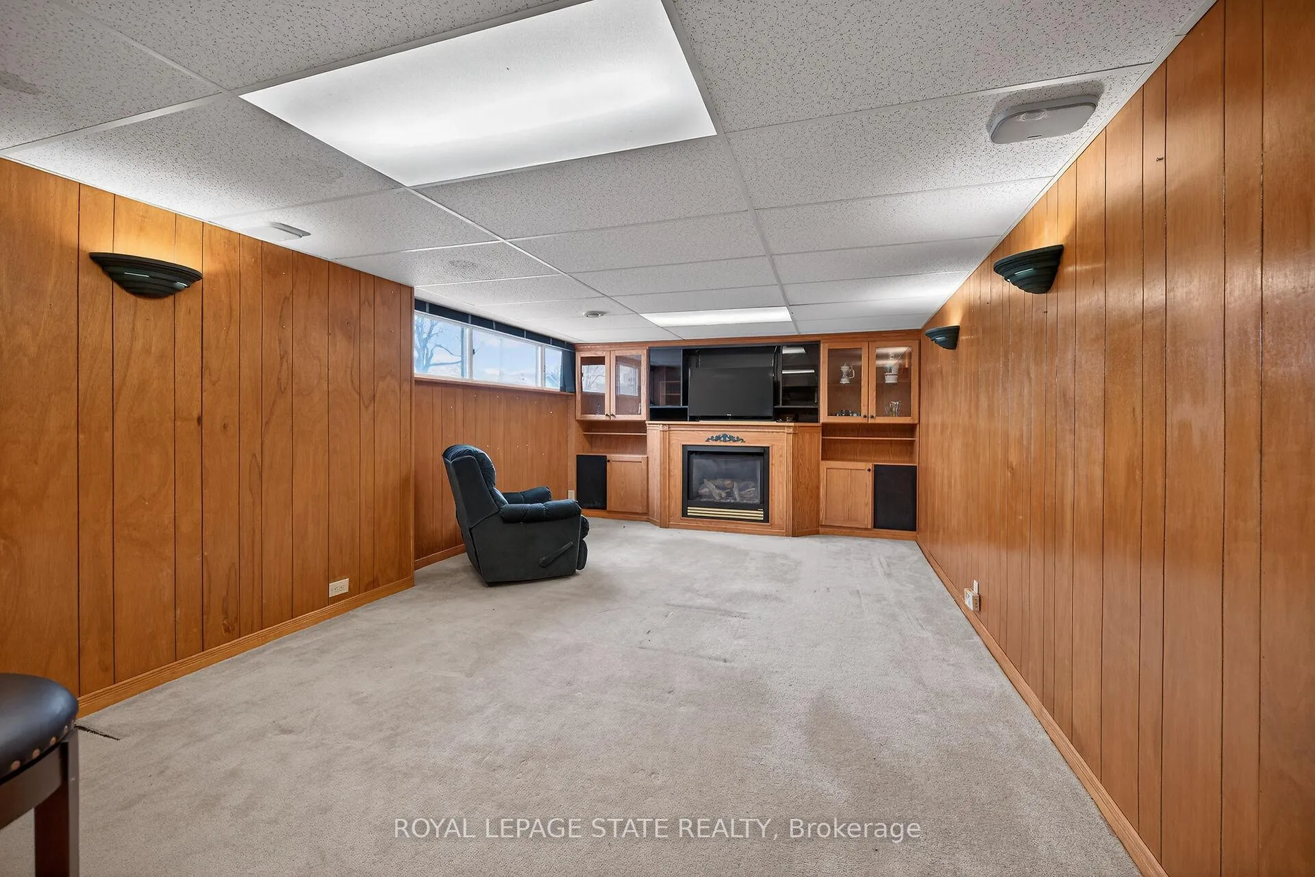 Photo 31 of 19 Burfield Avenue, Hamilton, Huntington — HOMEH