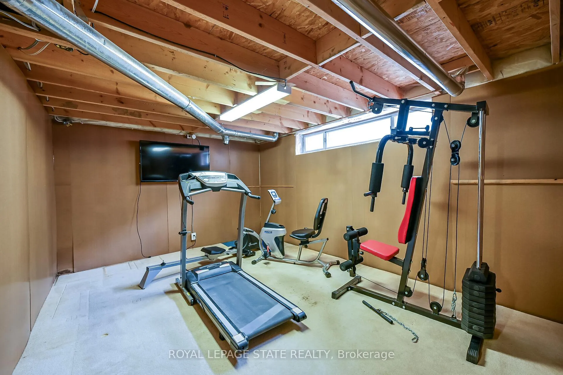Photo 37 of 19 Burfield Avenue, Hamilton, Huntington — HOMEH
