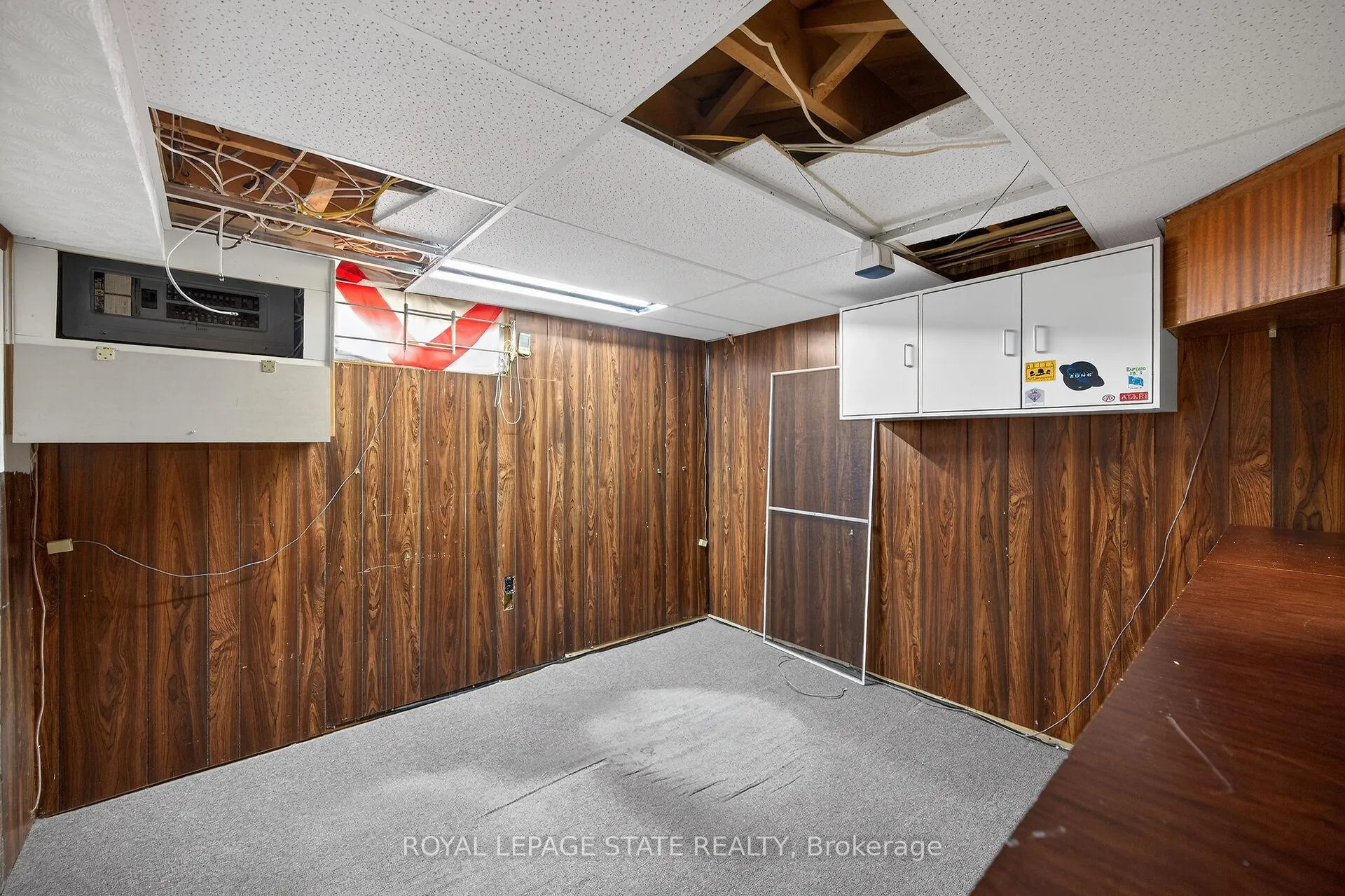 Photo 39 of 19 Burfield Avenue, Hamilton, Huntington — HOMEH