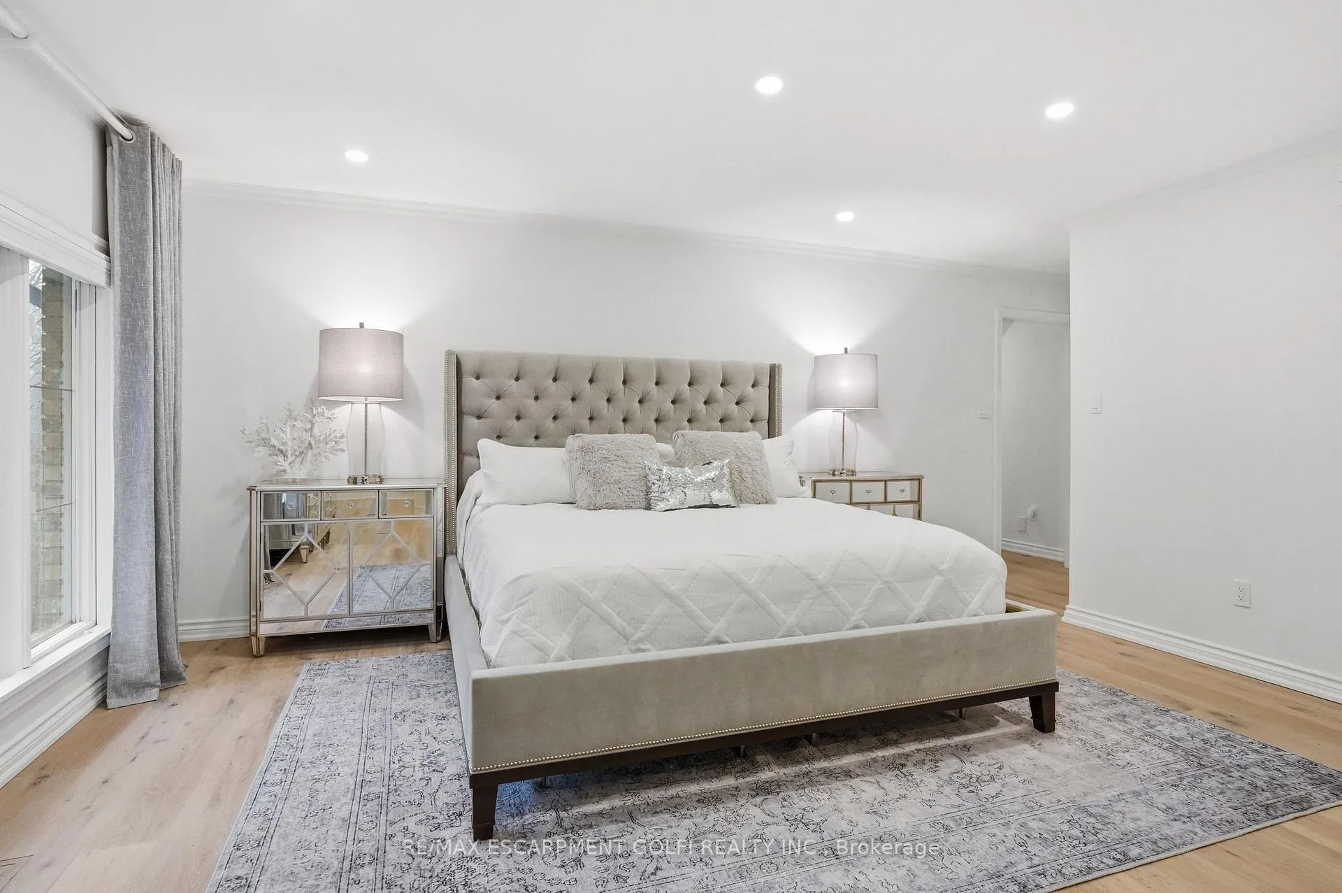 Photo 28 of 132 Chancery Drive, Hamilton, Ancaster — HOMEH