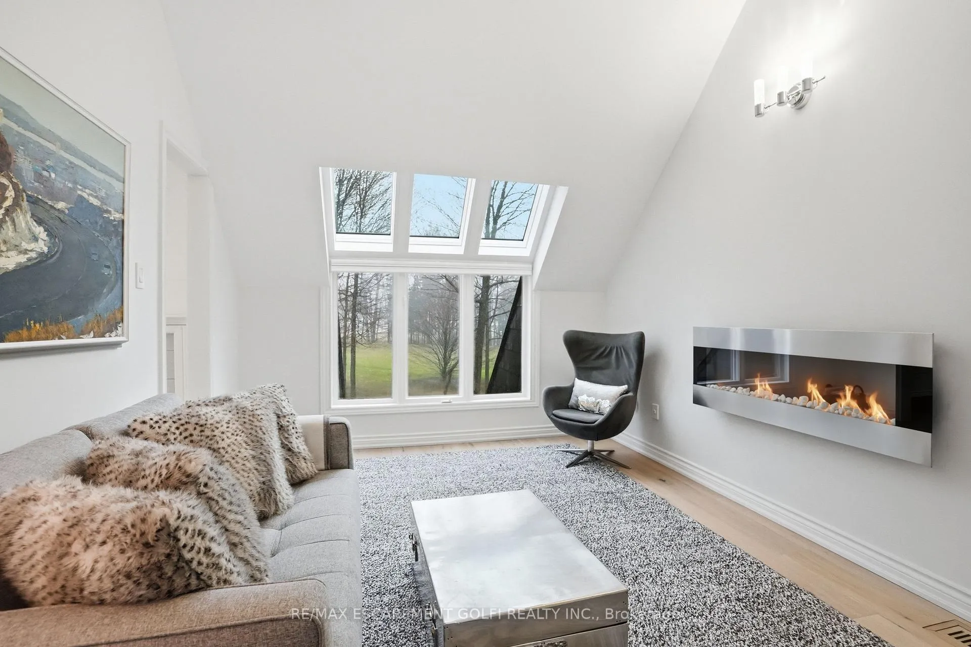 Photo 35 of 132 Chancery Drive, Hamilton, Ancaster — HOMEH