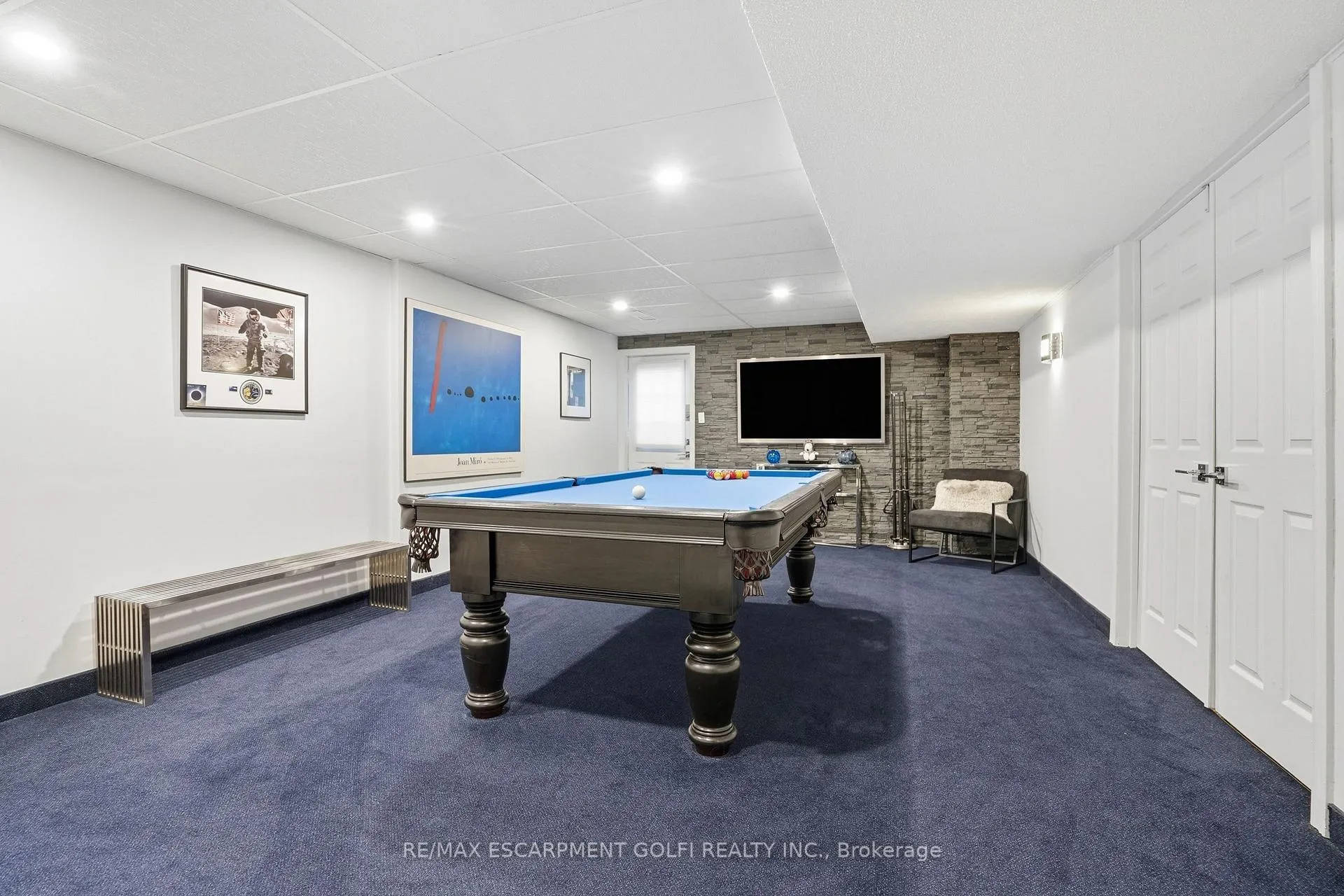 Photo 41 of 132 Chancery Drive, Hamilton, Ancaster — HOMEH