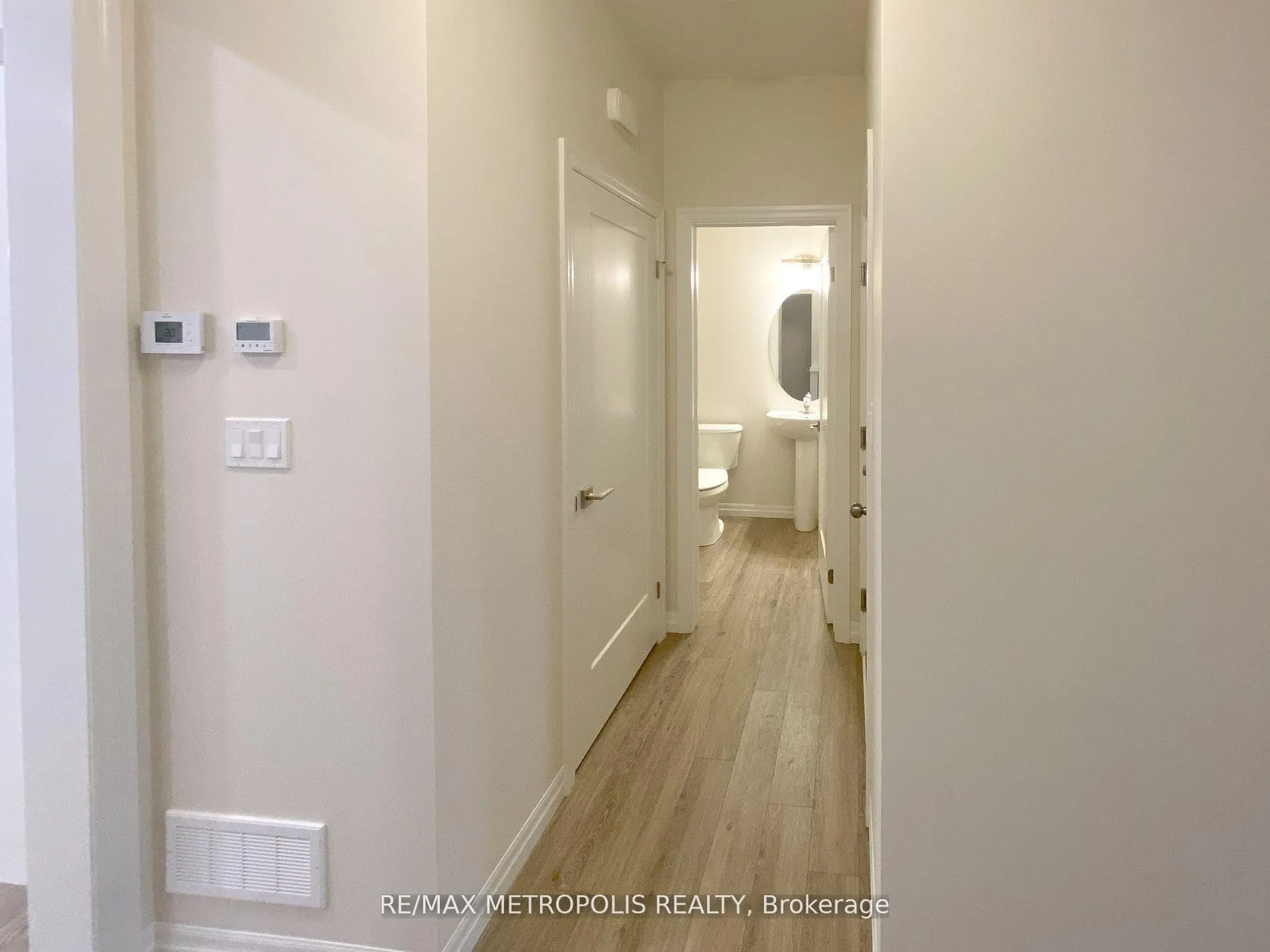 Photo 3 of 96 Cortland Terrace, St. Thomas — HOMEH