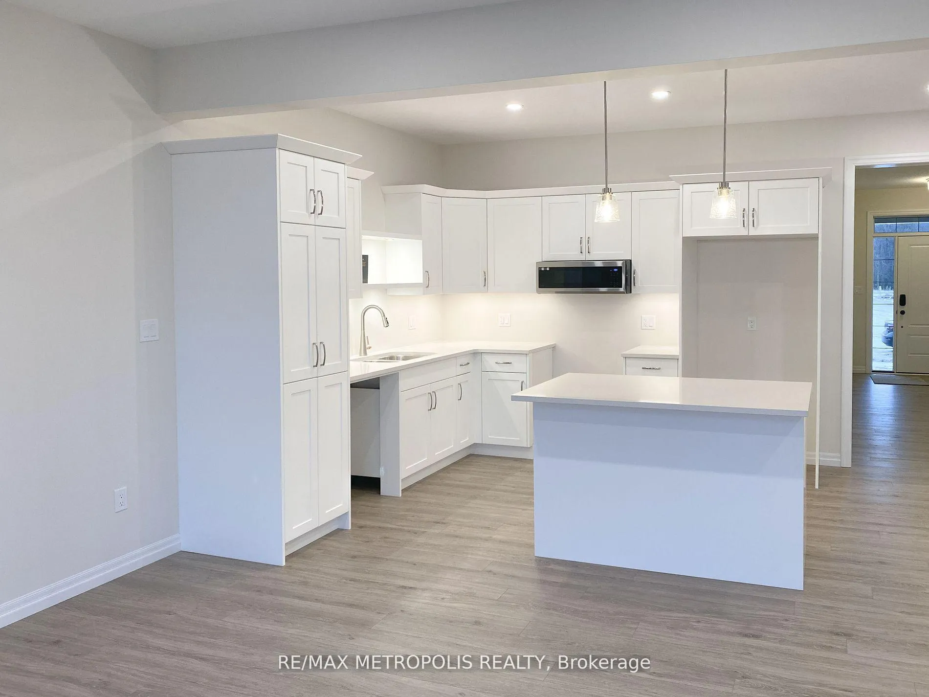 Photo 6 of 96 Cortland Terrace, St. Thomas — HOMEH