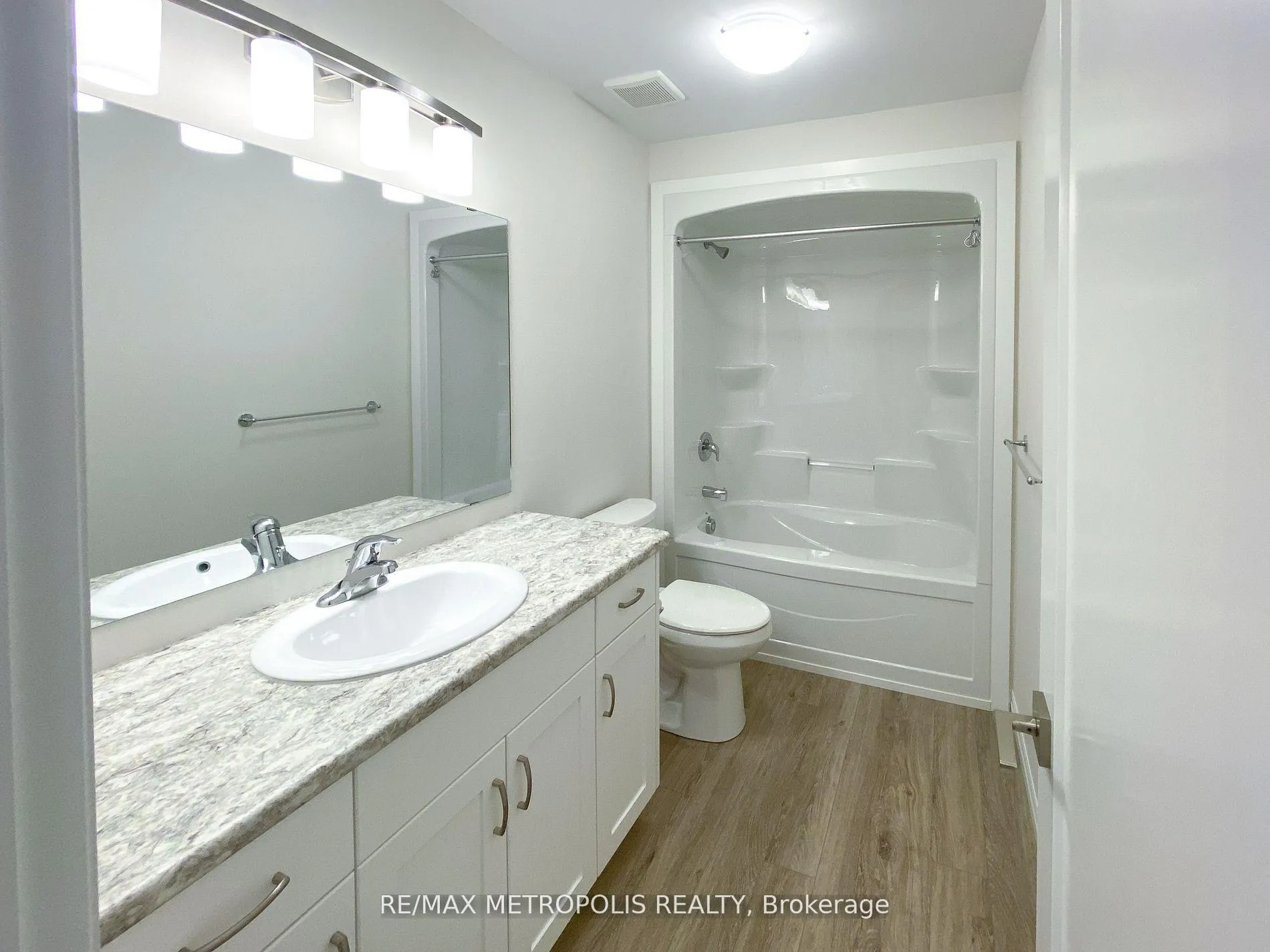 Photo 12 of 96 Cortland Terrace, St. Thomas — HOMEH
