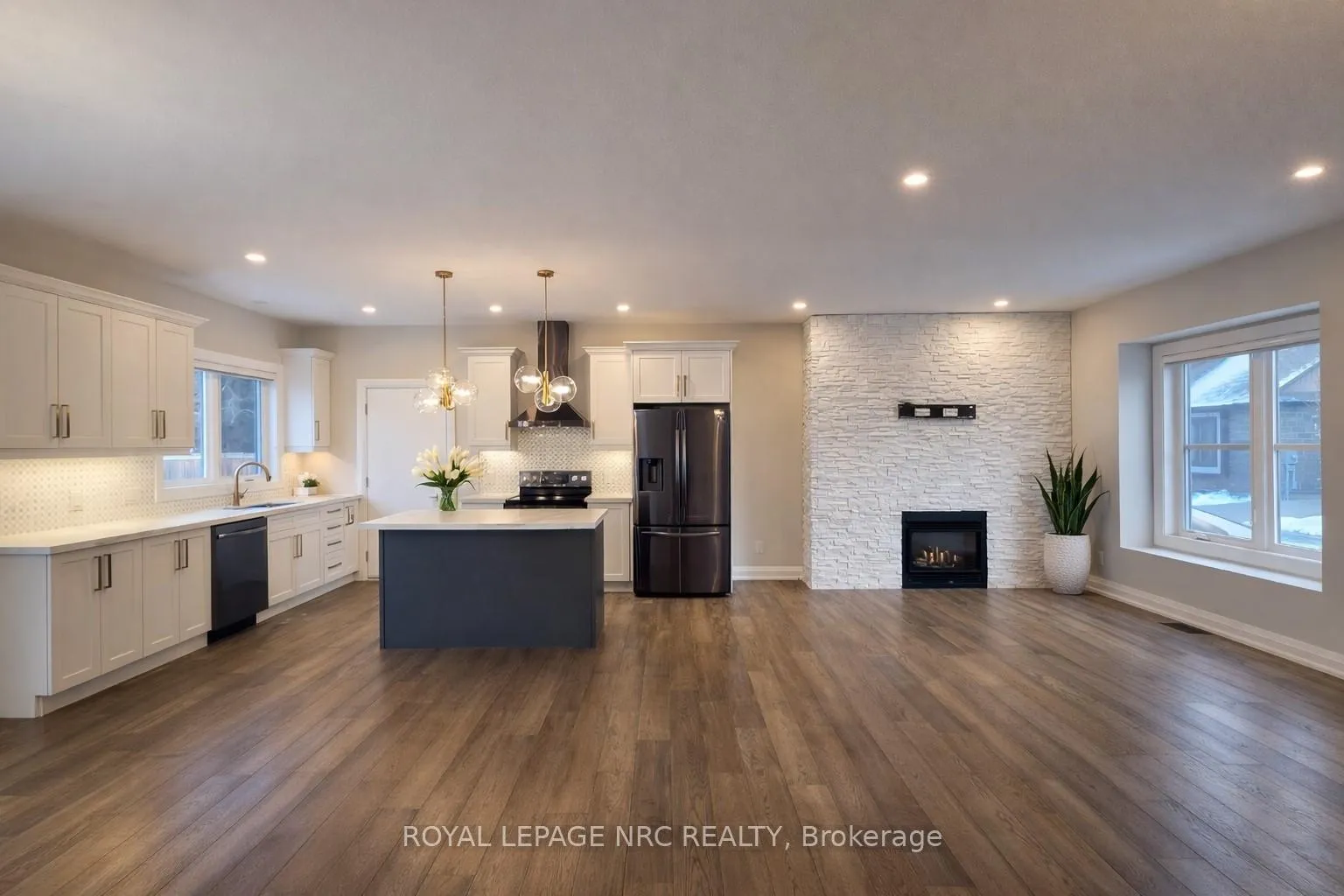 Photo 3 of Unit 14, 4 Evergreen Common, St. Catharines, Vine/Linwell — HOMEH