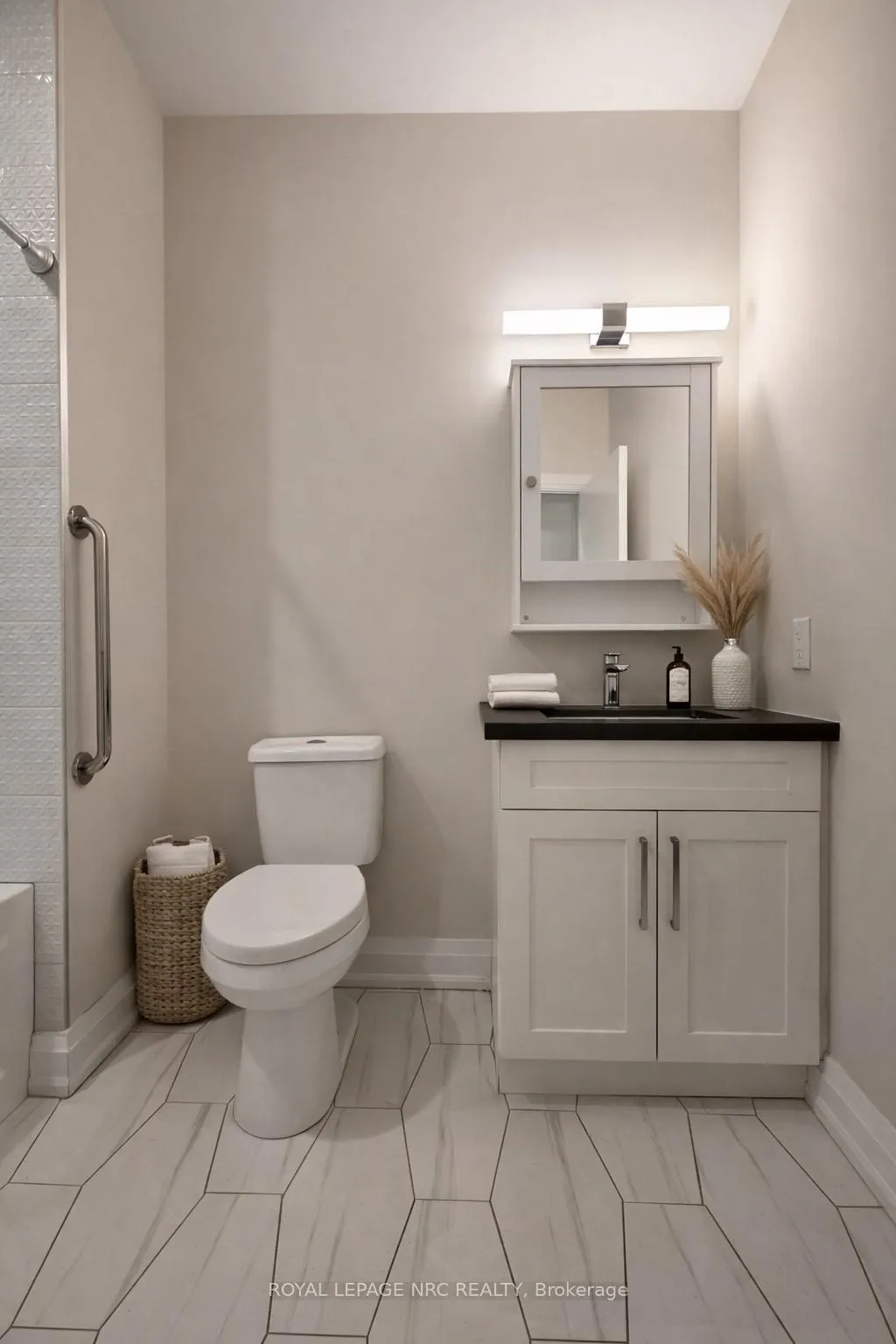 Photo 15 of Unit 14, 4 Evergreen Common, St. Catharines, Vine/Linwell — HOMEH