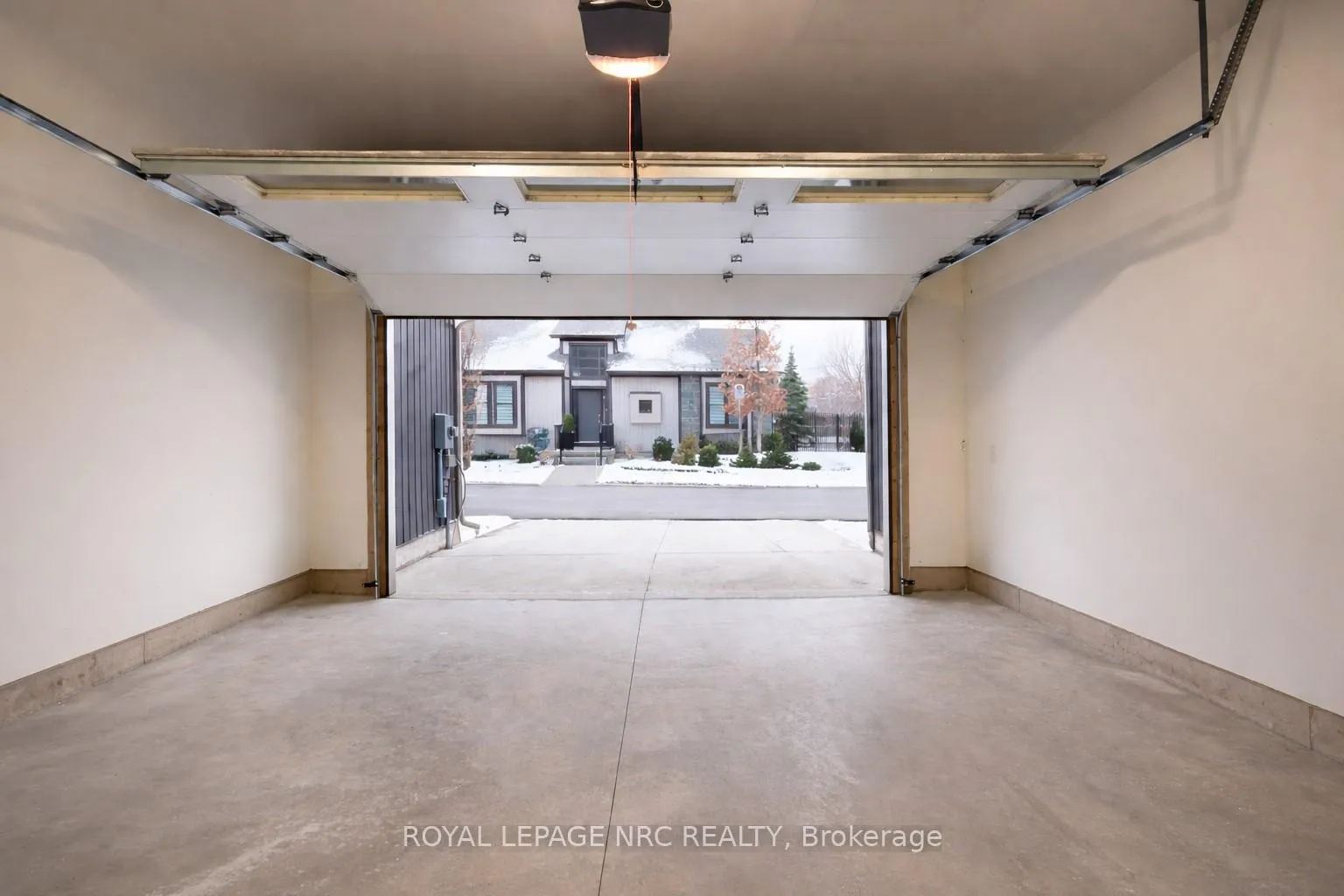 Photo 19 of Unit 14, 4 Evergreen Common, St. Catharines, Vine/Linwell — HOMEH