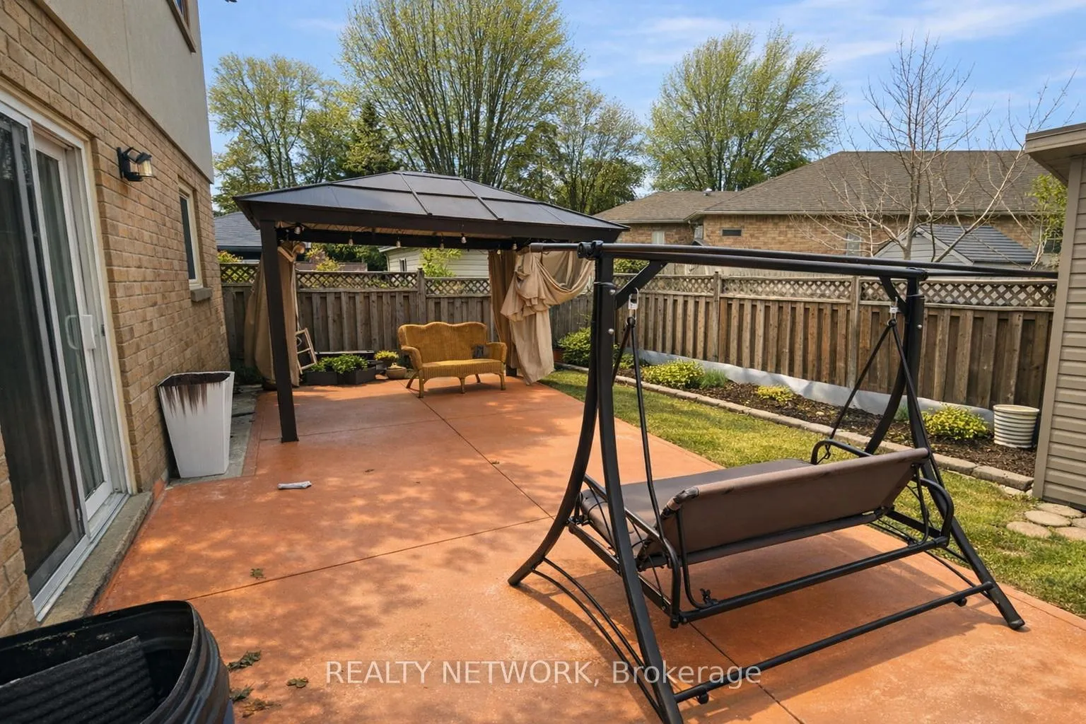 Photo 11 of Unit 2, 624 Eaglewood Drive, Hamilton, Eleanor — HOMEH