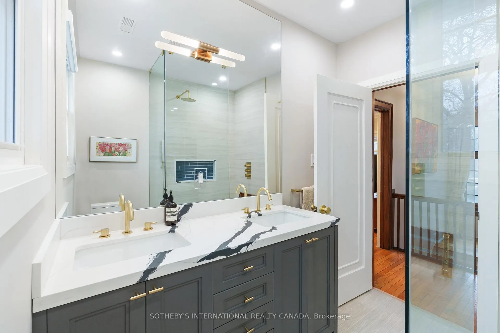 Photo 16 of 155 Dinnick Crescent, Toronto, Lawrence Park South — HOMEH