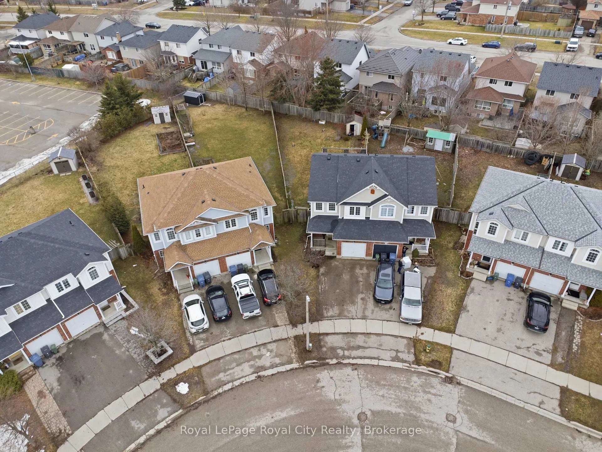 Photo 3 of 84 Swift Crescent, Guelph, Grange Road — HOMEH