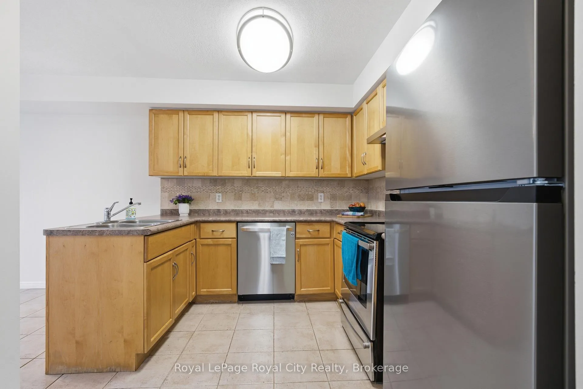 Photo 10 of 84 Swift Crescent, Guelph, Grange Road — HOMEH