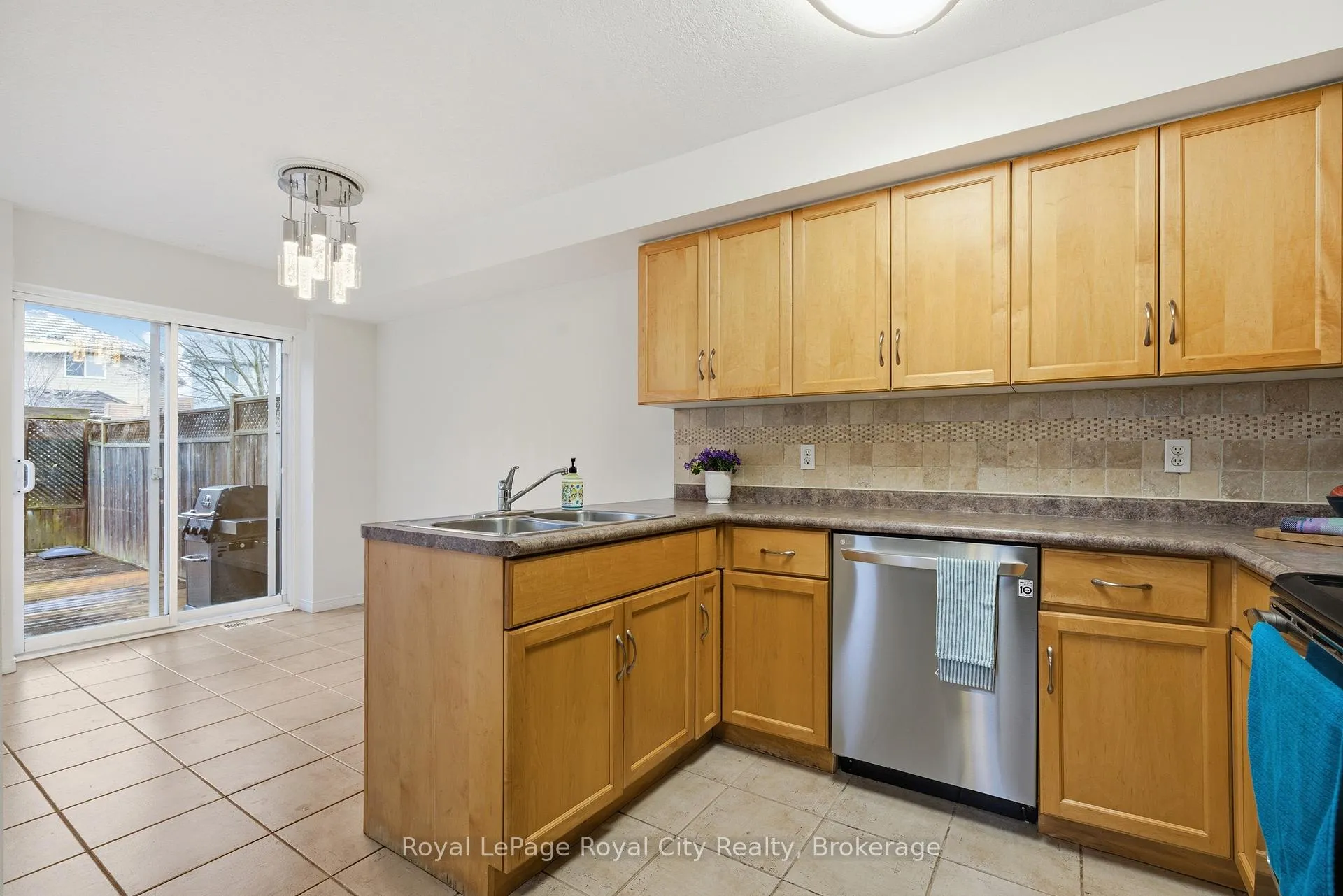 Photo 15 of 84 Swift Crescent, Guelph, Grange Road — HOMEH