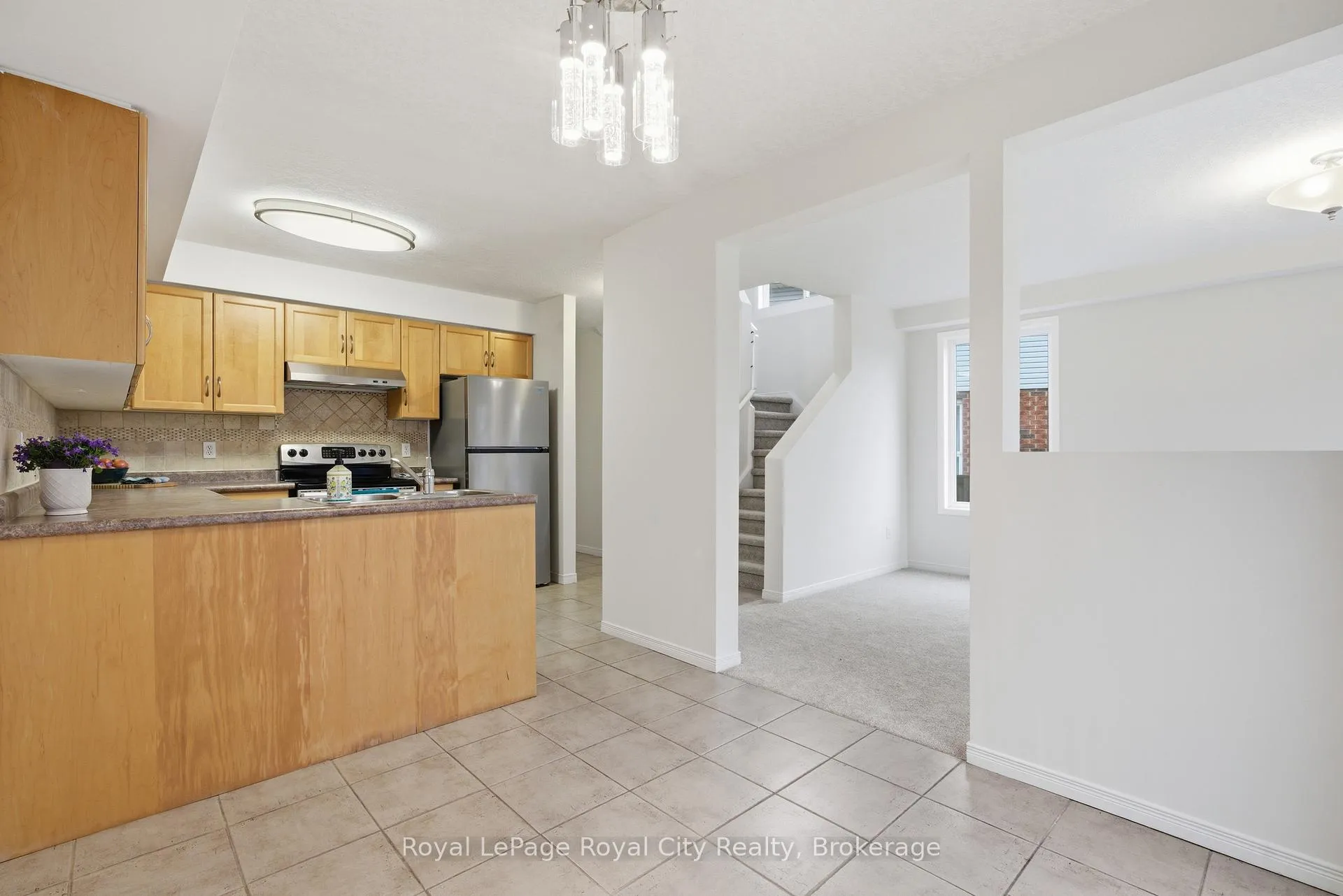 Photo 17 of 84 Swift Crescent, Guelph, Grange Road — HOMEH