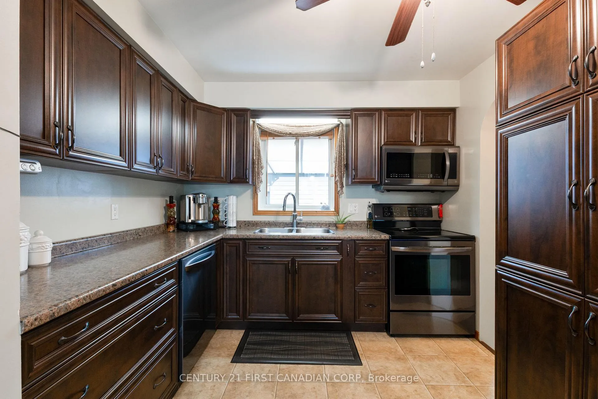 Photo 10 of 64 Melanie Drive, Aylmer — HOMEH
