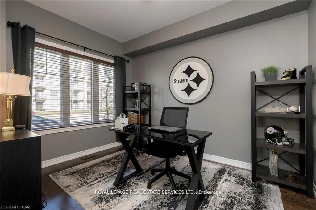Photo 3 of 124 Shoreview Place, Hamilton, Stoney Creek — HOMEH