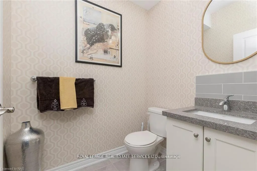 Photo 8 of 124 Shoreview Place, Hamilton, Stoney Creek — HOMEH