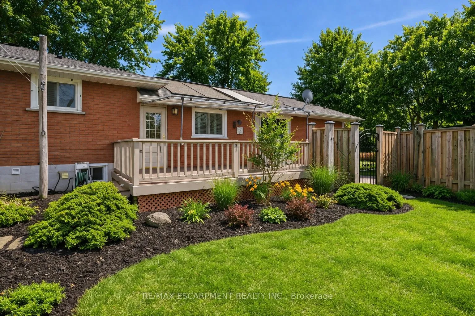 Photo 31 of 692 Miles Road, Hamilton, Rural Glanbrook — HOMEH