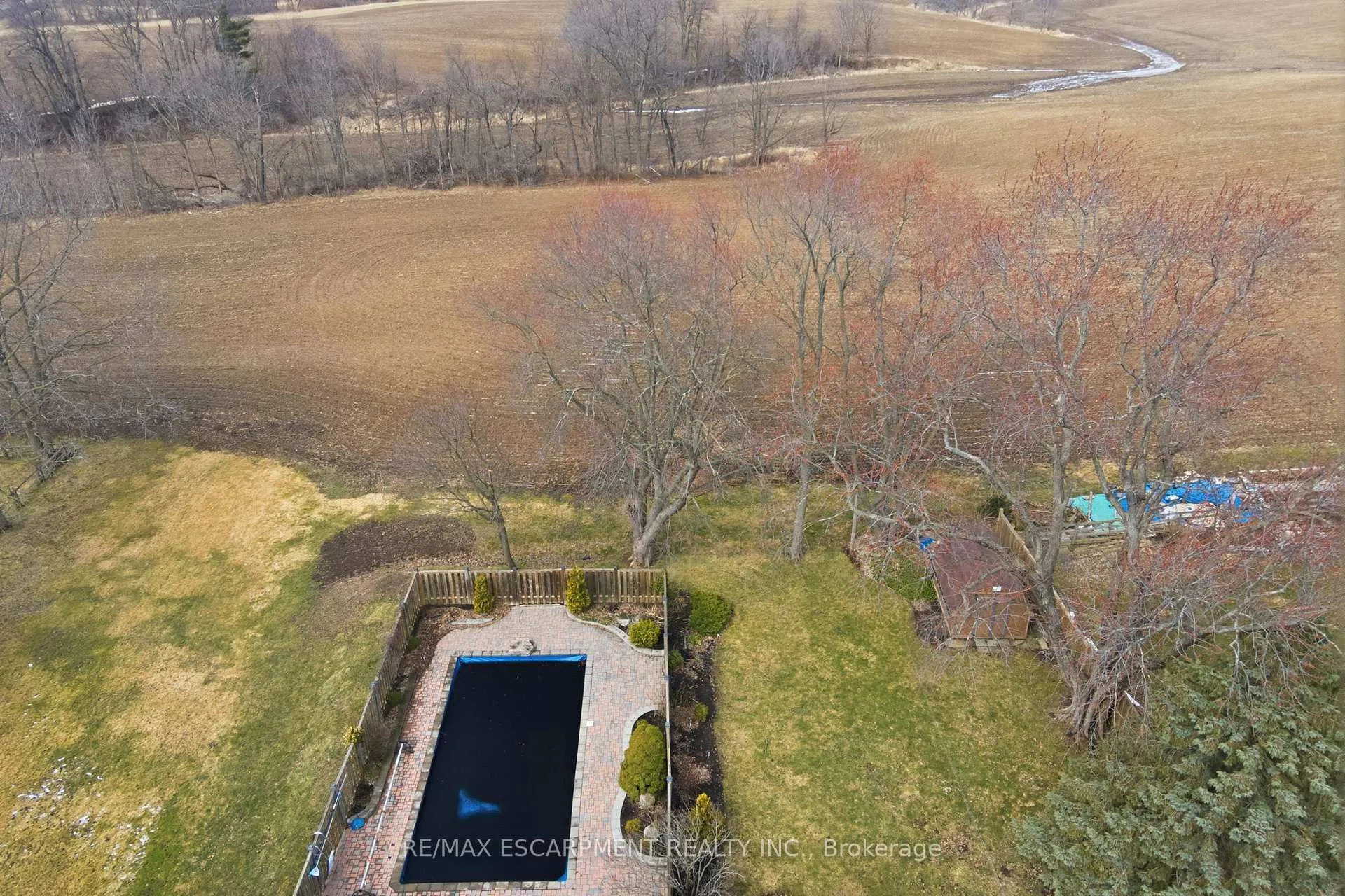 Photo 40 of 692 Miles Road, Hamilton, Rural Glanbrook — HOMEH