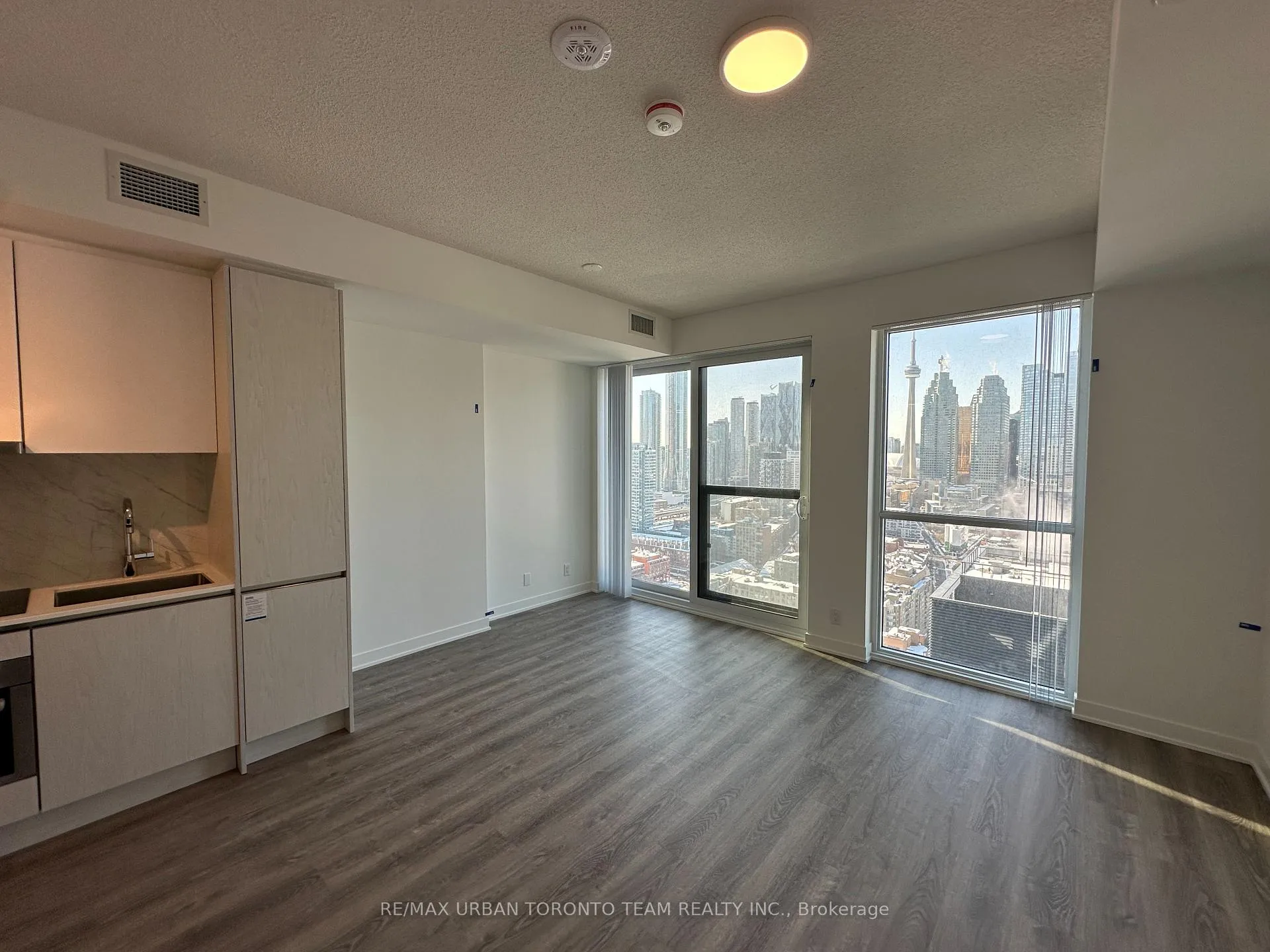 Photo 3 of Unit 3711, 180 Front Street E, Toronto, Moss Park — HOMEH