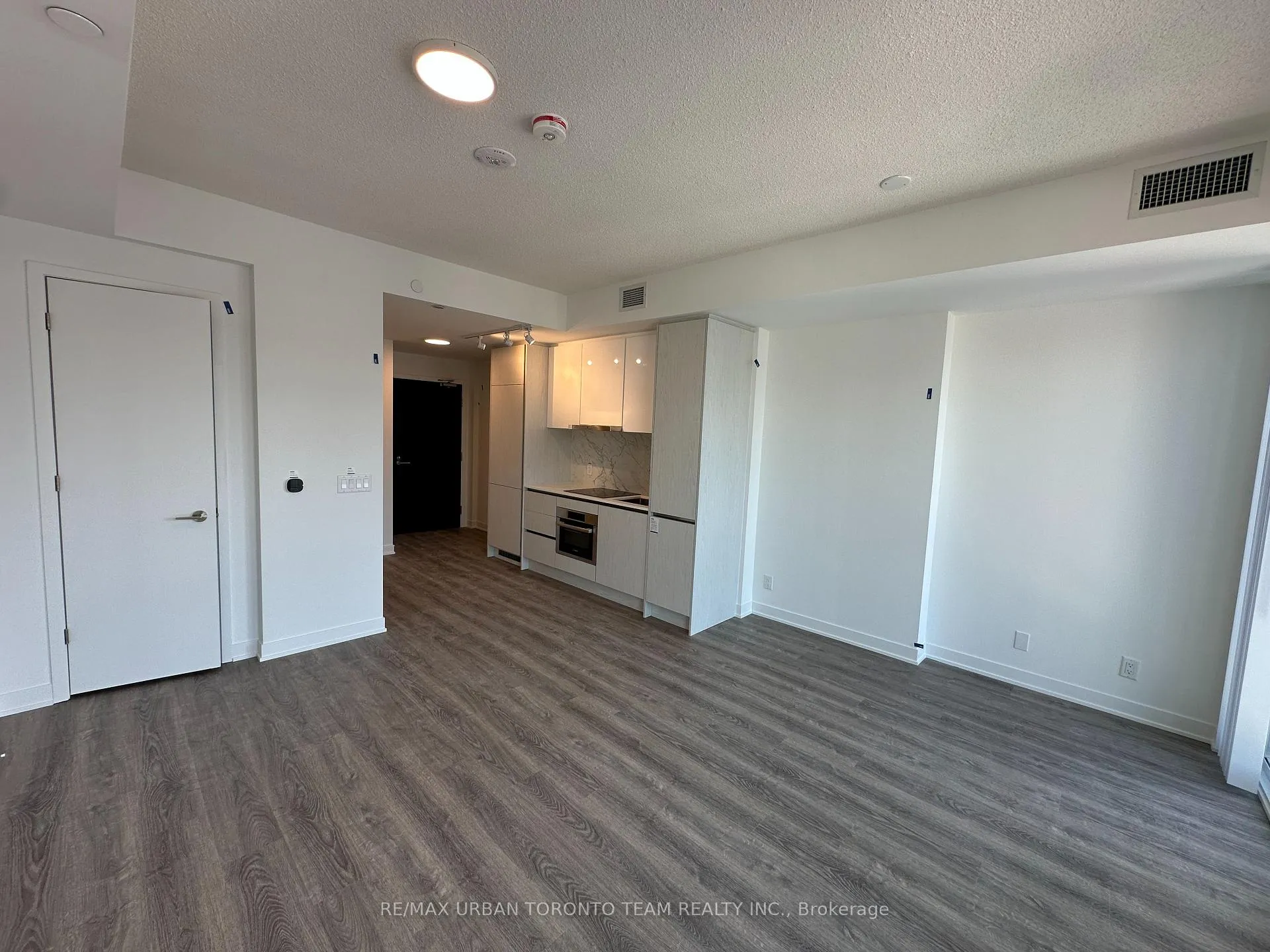Photo 6 of Unit 3711, 180 Front Street E, Toronto, Moss Park — HOMEH
