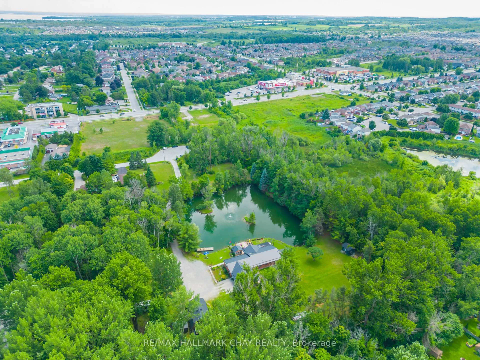Photo 5 of 1114 Goshen Road E, Innisfil, Alcona — HOMEH