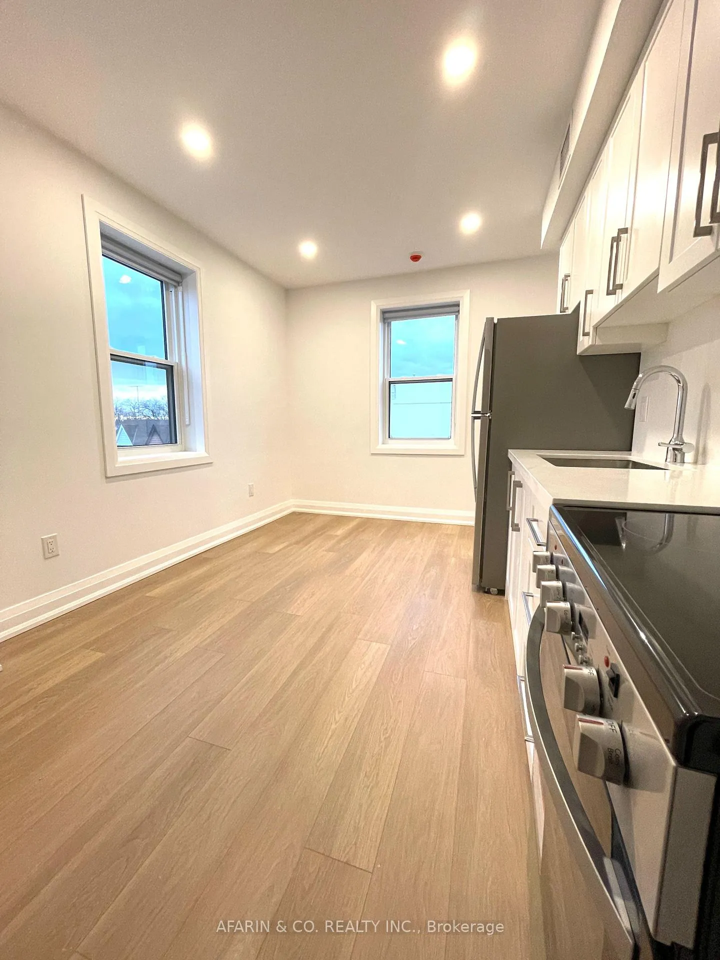 Photo 6 of Unit 6, 79 Cedarvale Avenue, Toronto, East End-Danforth — HOMEH