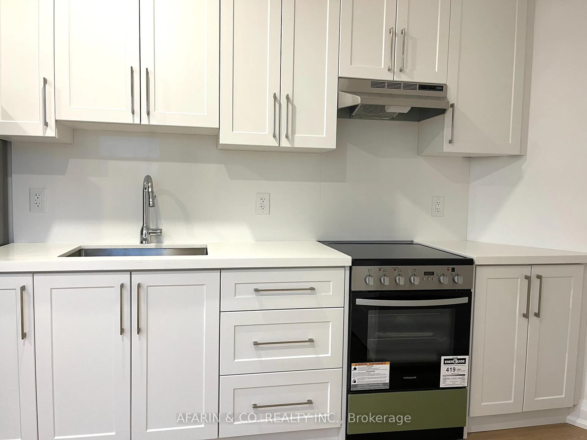 Photo 10 of Unit 6, 79 Cedarvale Avenue, Toronto, East End-Danforth — HOMEH