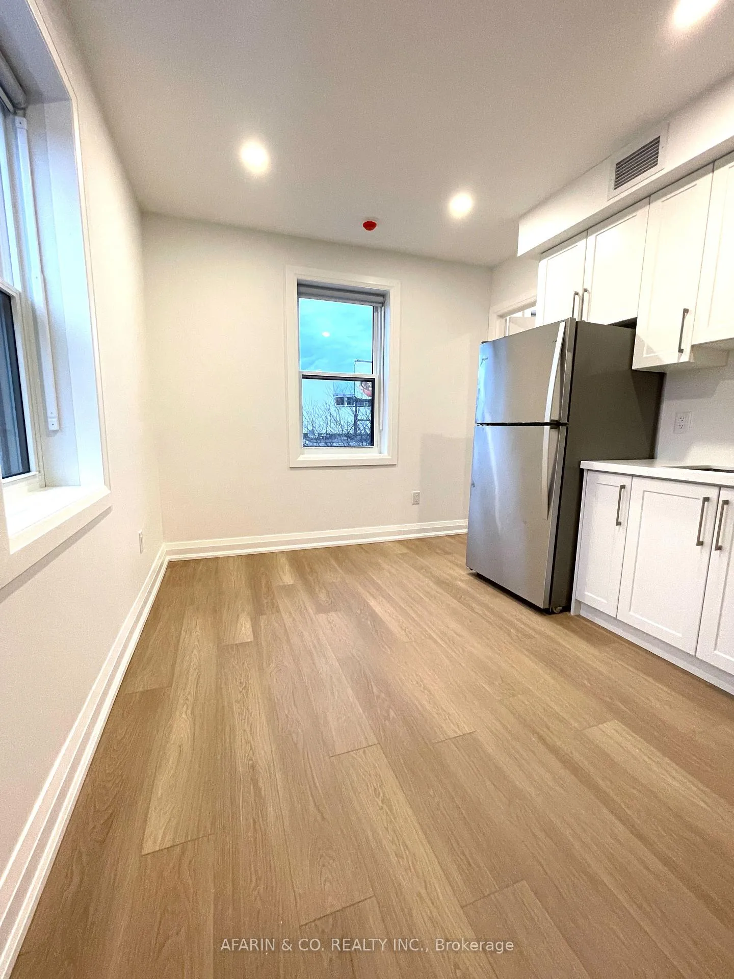 Photo 11 of Unit 6, 79 Cedarvale Avenue, Toronto, East End-Danforth — HOMEH