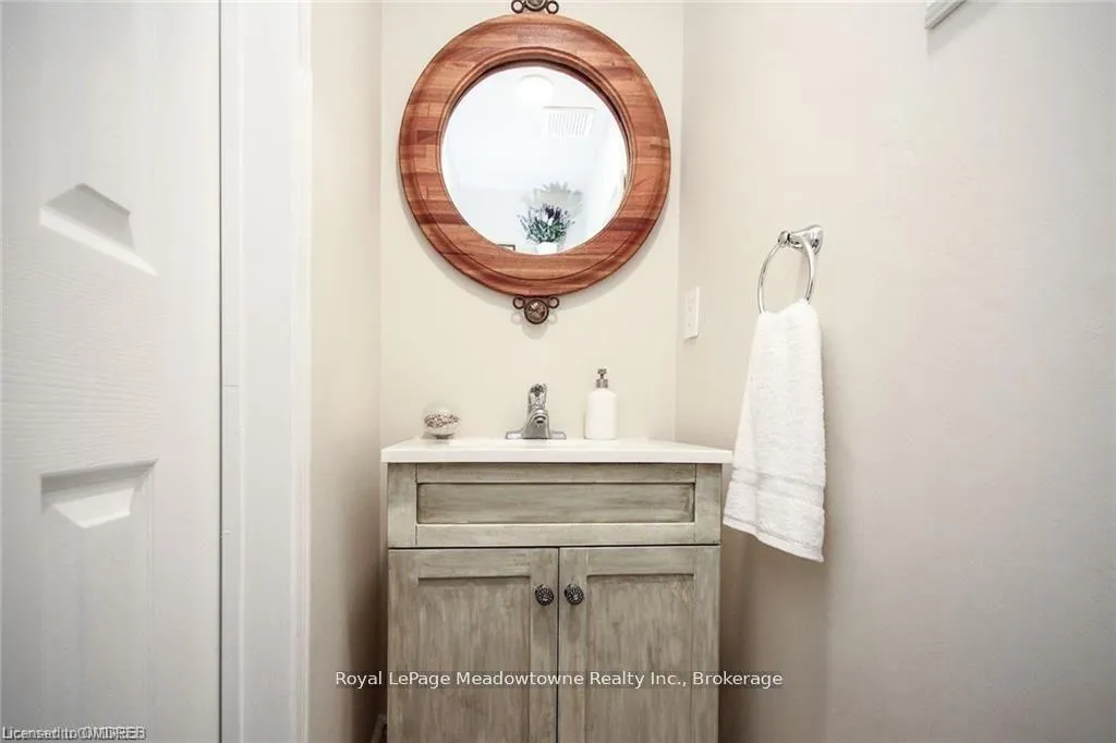 Photo 5 of 2131 White Dove Circle, Oakville, West Oak Trails — HOMEH