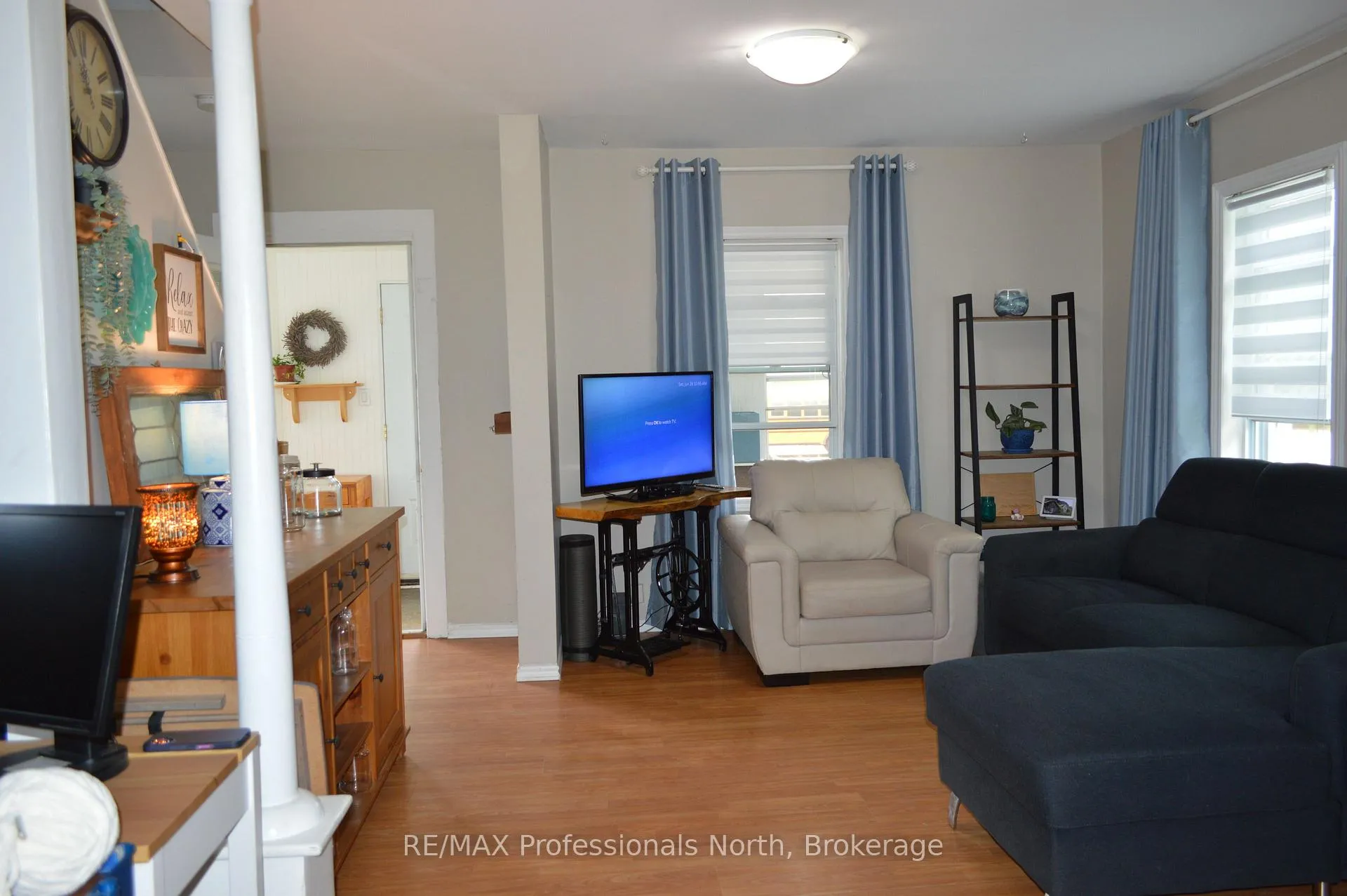 Photo 10 of 72 Bobcaygeon Road, Minden Hills, Lutterworth — HOMEH