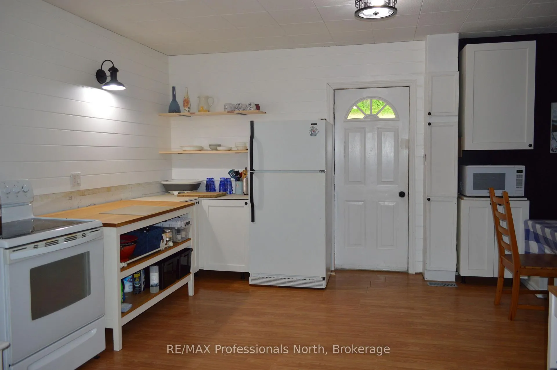 Photo 26 of 72 Bobcaygeon Road, Minden Hills, Lutterworth — HOMEH