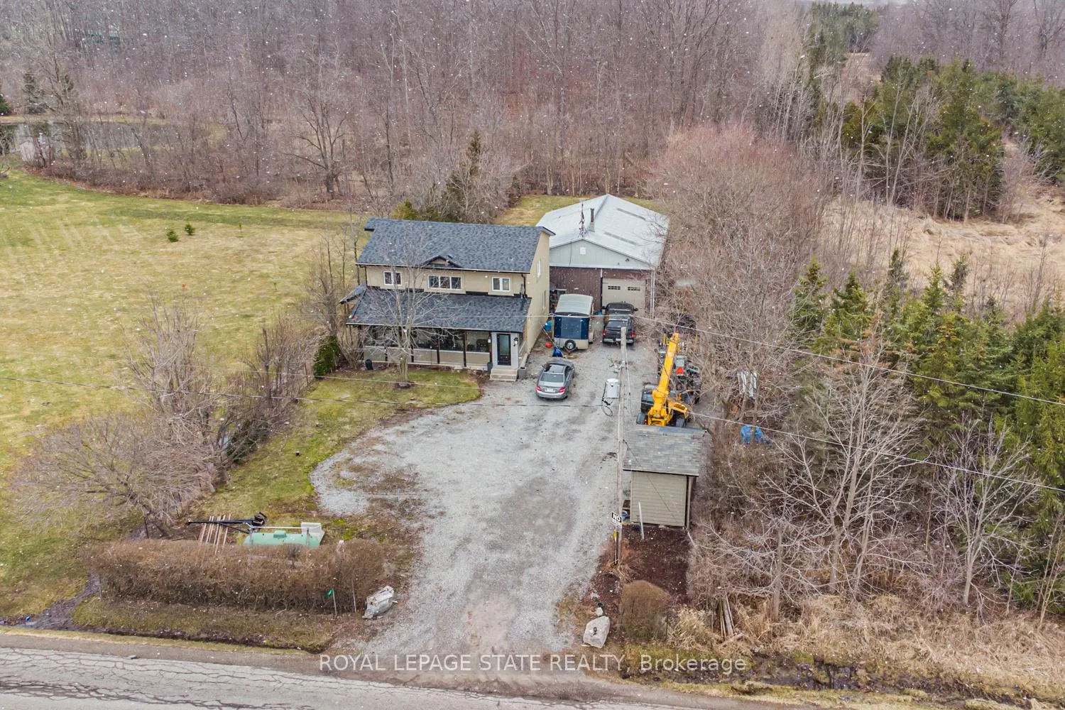 Photo 2 of 443 Eleventh Road E, Hamilton, Rural Stoney Creek — HOMEH