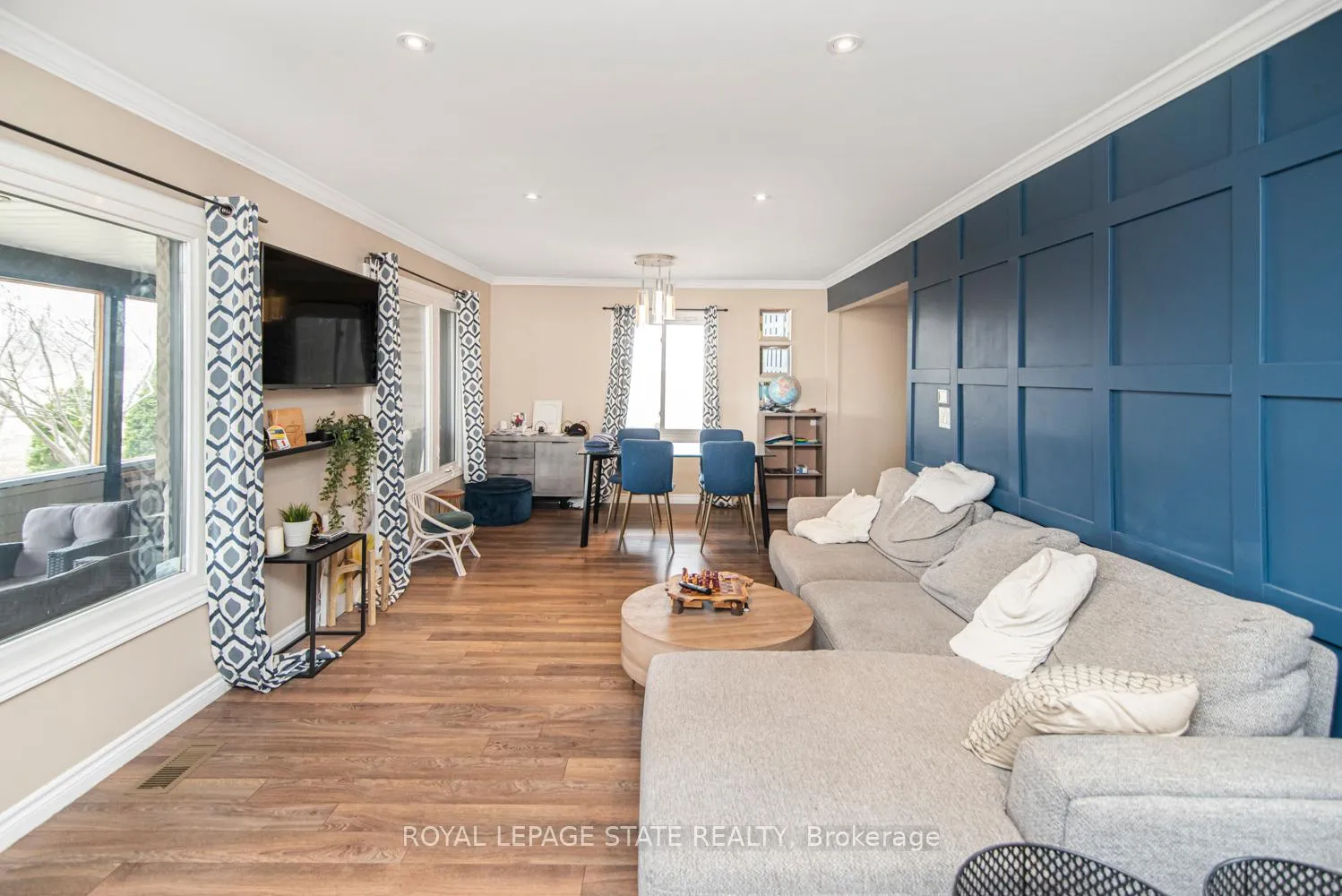 Photo 10 of 443 Eleventh Road E, Hamilton, Rural Stoney Creek — HOMEH