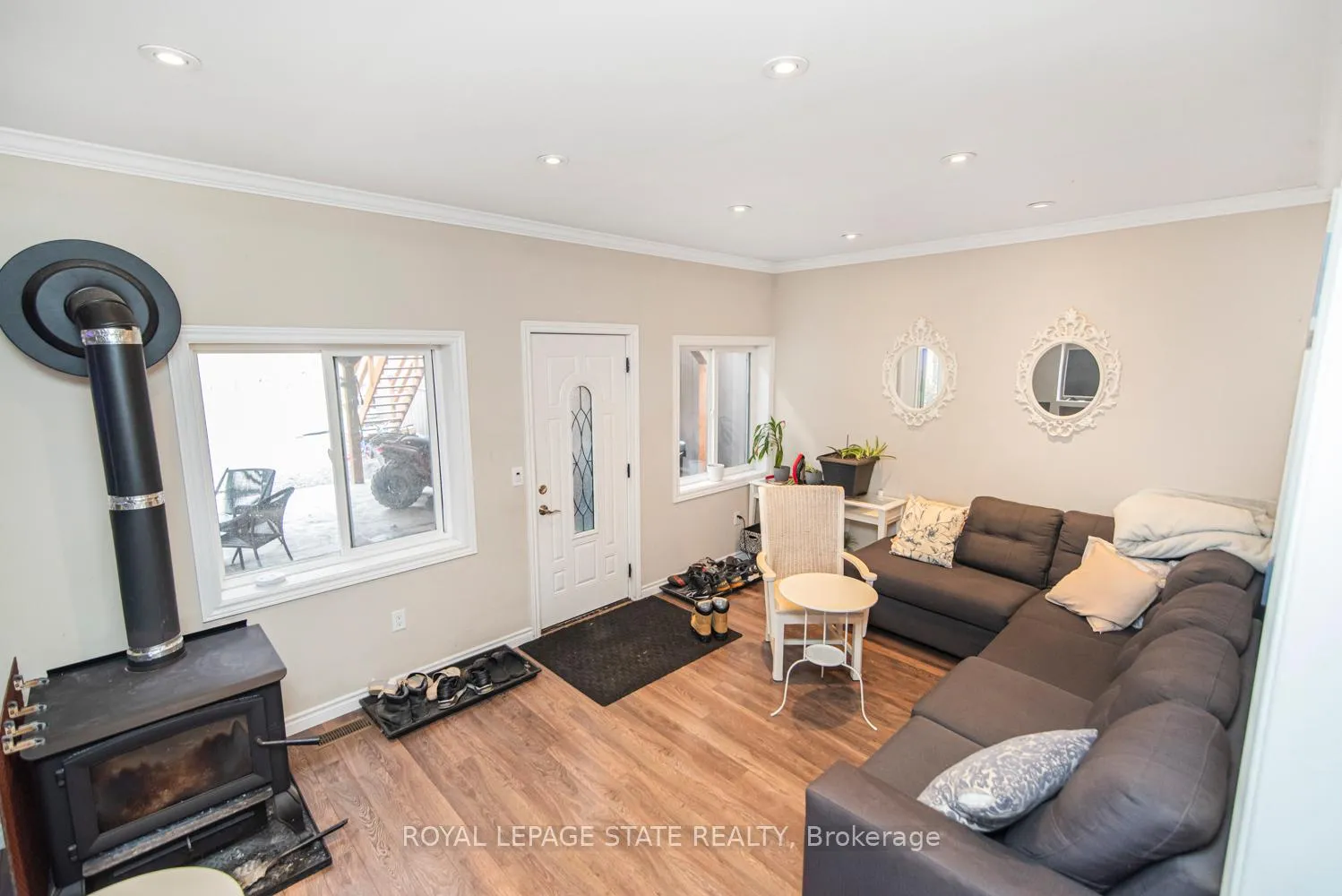 Photo 17 of 443 Eleventh Road E, Hamilton, Rural Stoney Creek — HOMEH
