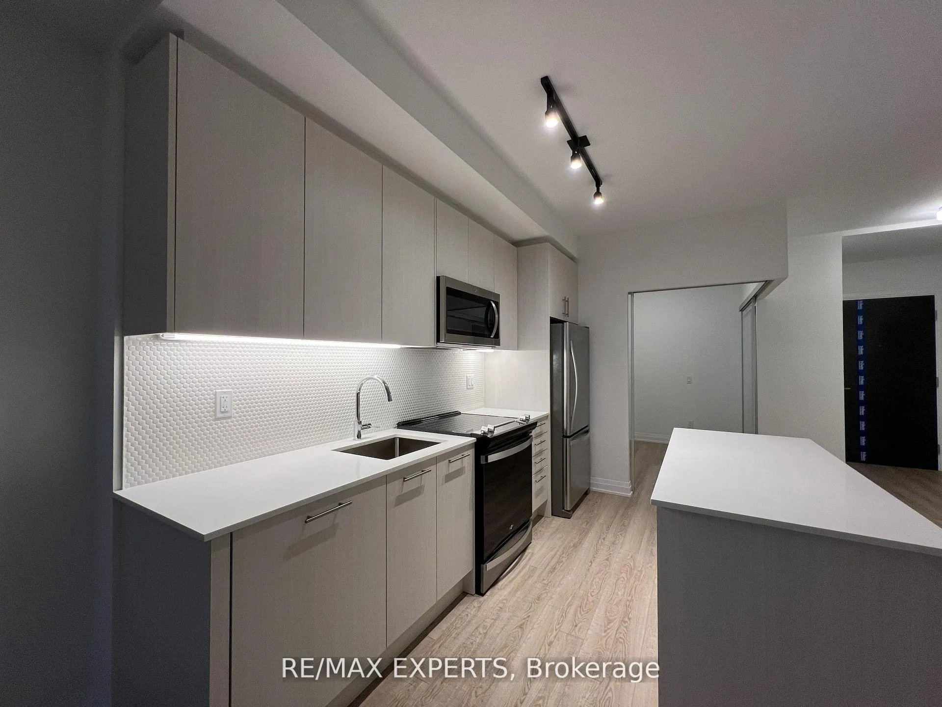Photo 16 of Unit 413, 286 Main Street, Toronto, East End-Danforth — HOMEH