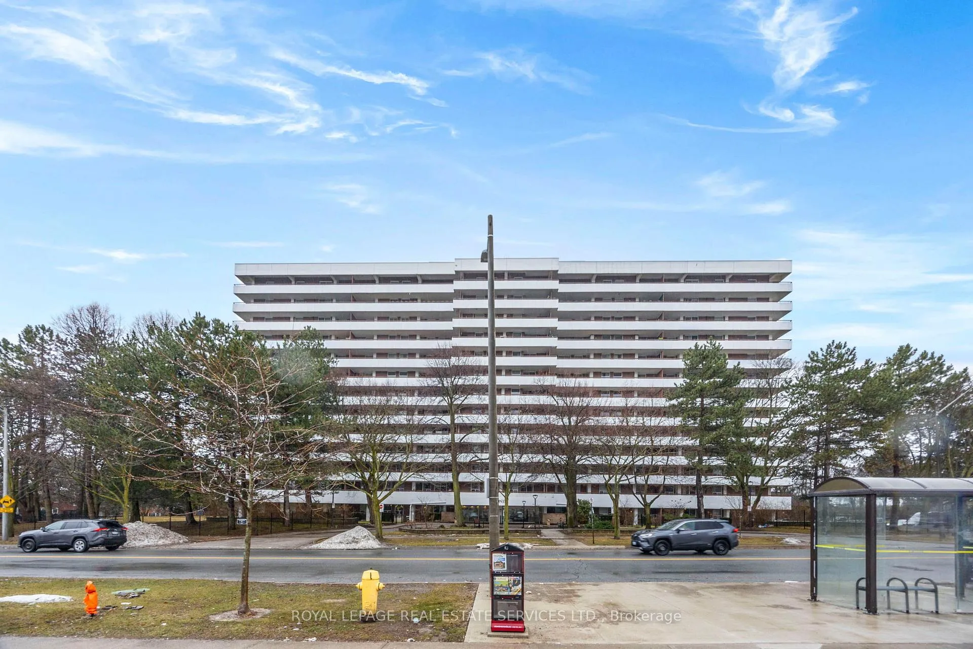 Photo 2 of Unit 105, 1 Royal Orchard Boulevard, Markham, Royal Orchard — HOMEH