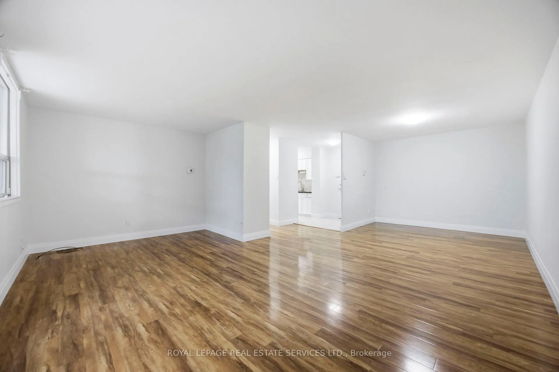 Photo 8 of Unit 105, 1 Royal Orchard Boulevard, Markham, Royal Orchard — HOMEH