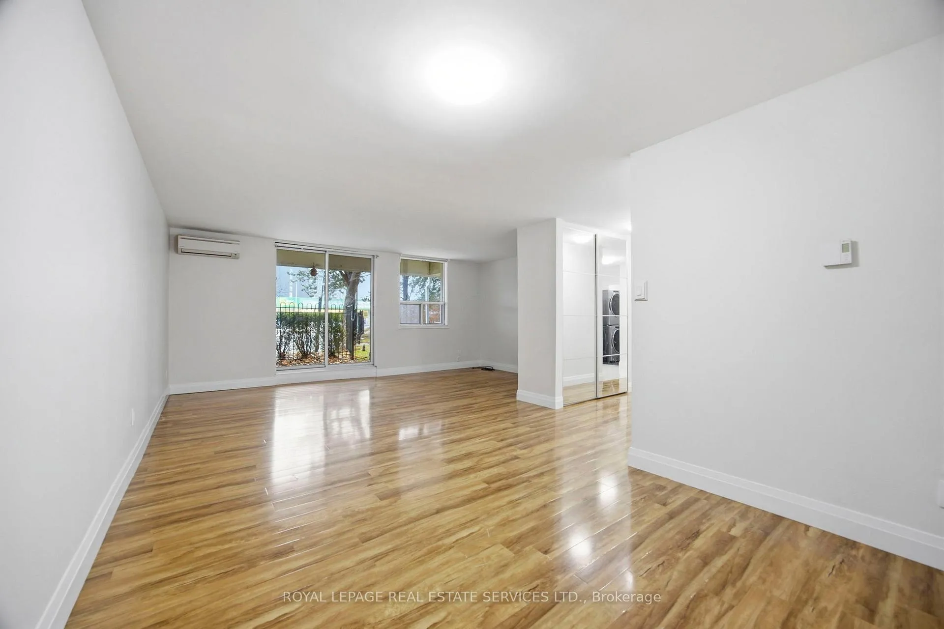 Photo 9 of Unit 105, 1 Royal Orchard Boulevard, Markham, Royal Orchard — HOMEH